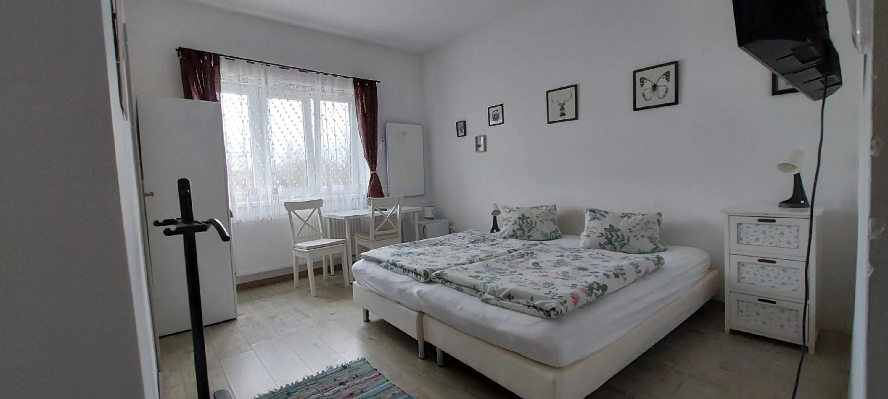 Property building, Bed in Penzion-Na Navsi