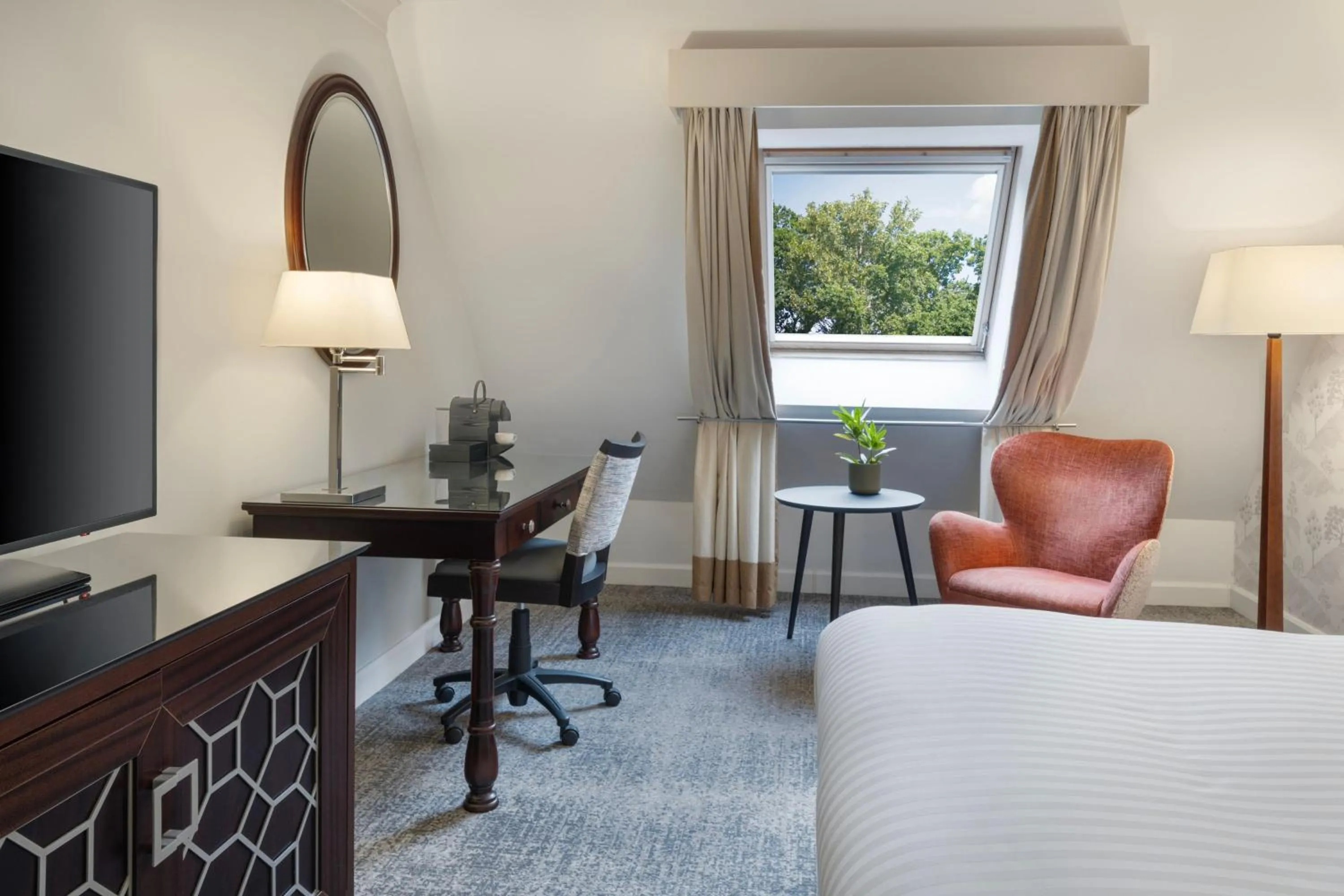 Photo of the whole room in Delta Hotels by Marriott Worsley Park Country Club