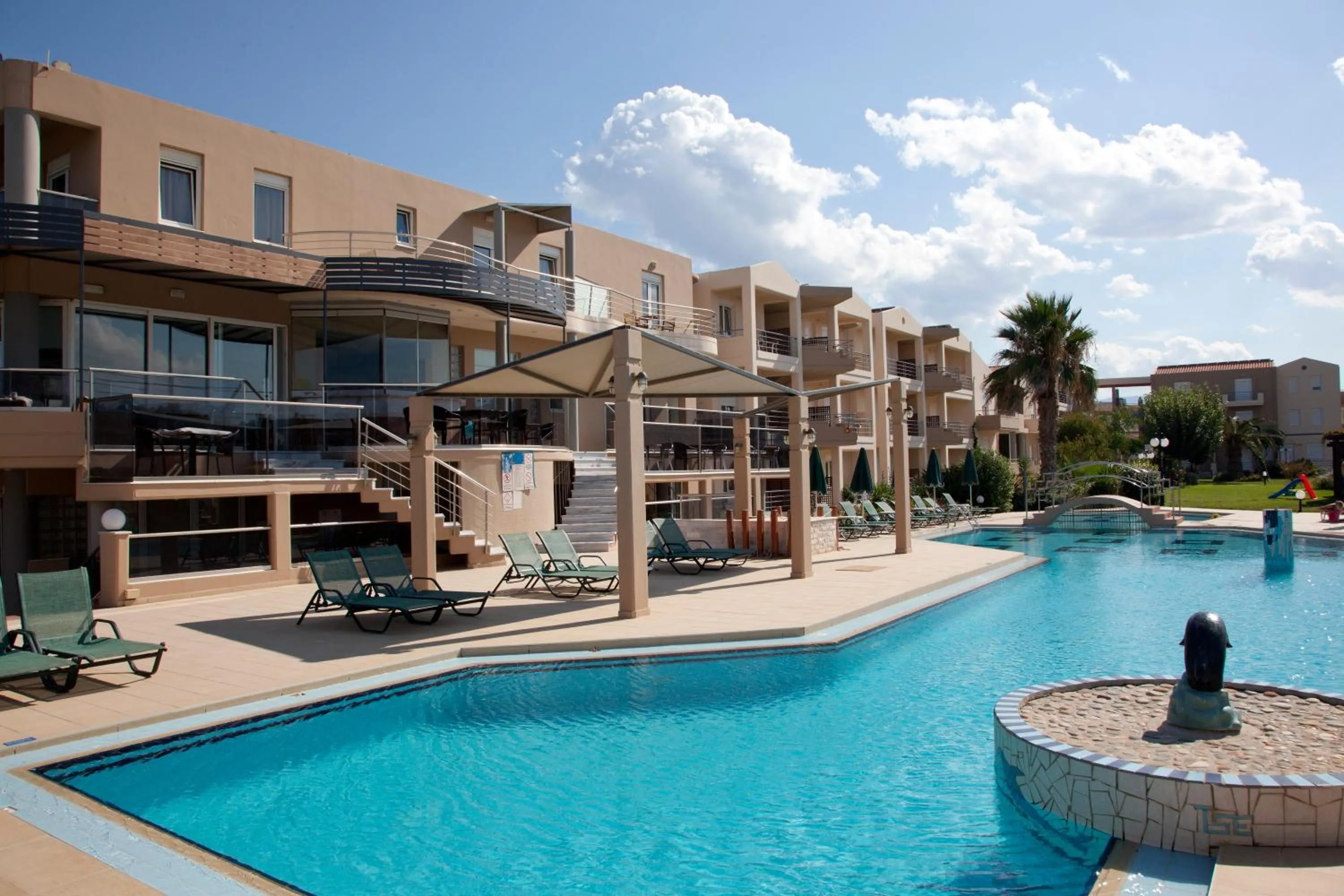 Property building in Maleme Mare