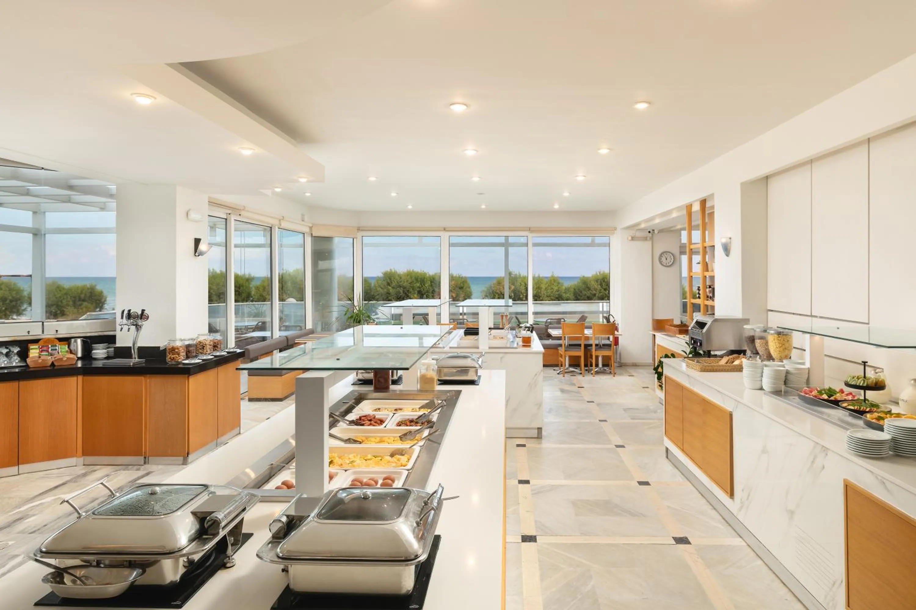 Restaurant/places to eat in Maleme Mare