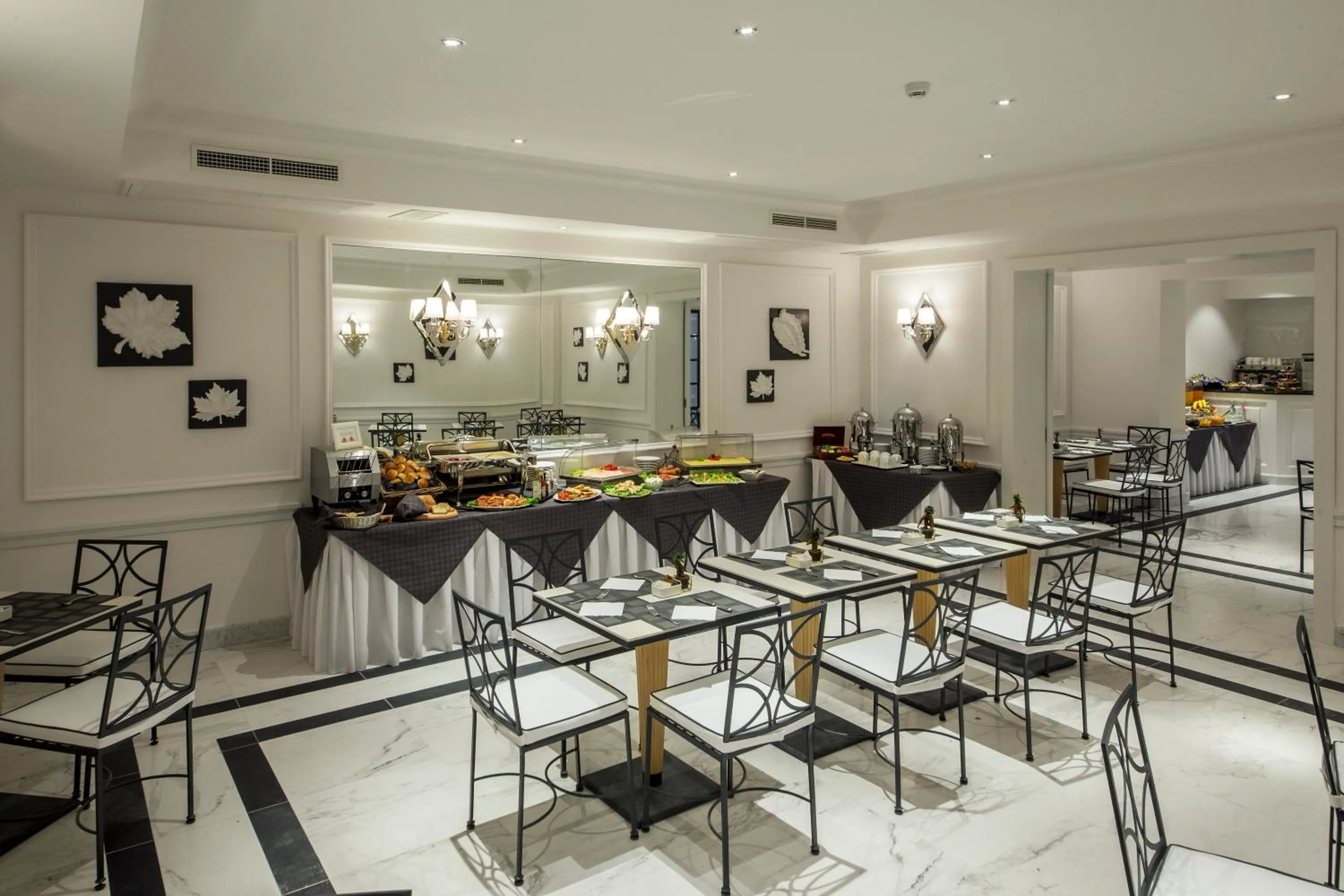 Breakfast in Hotel Della Conciliazione