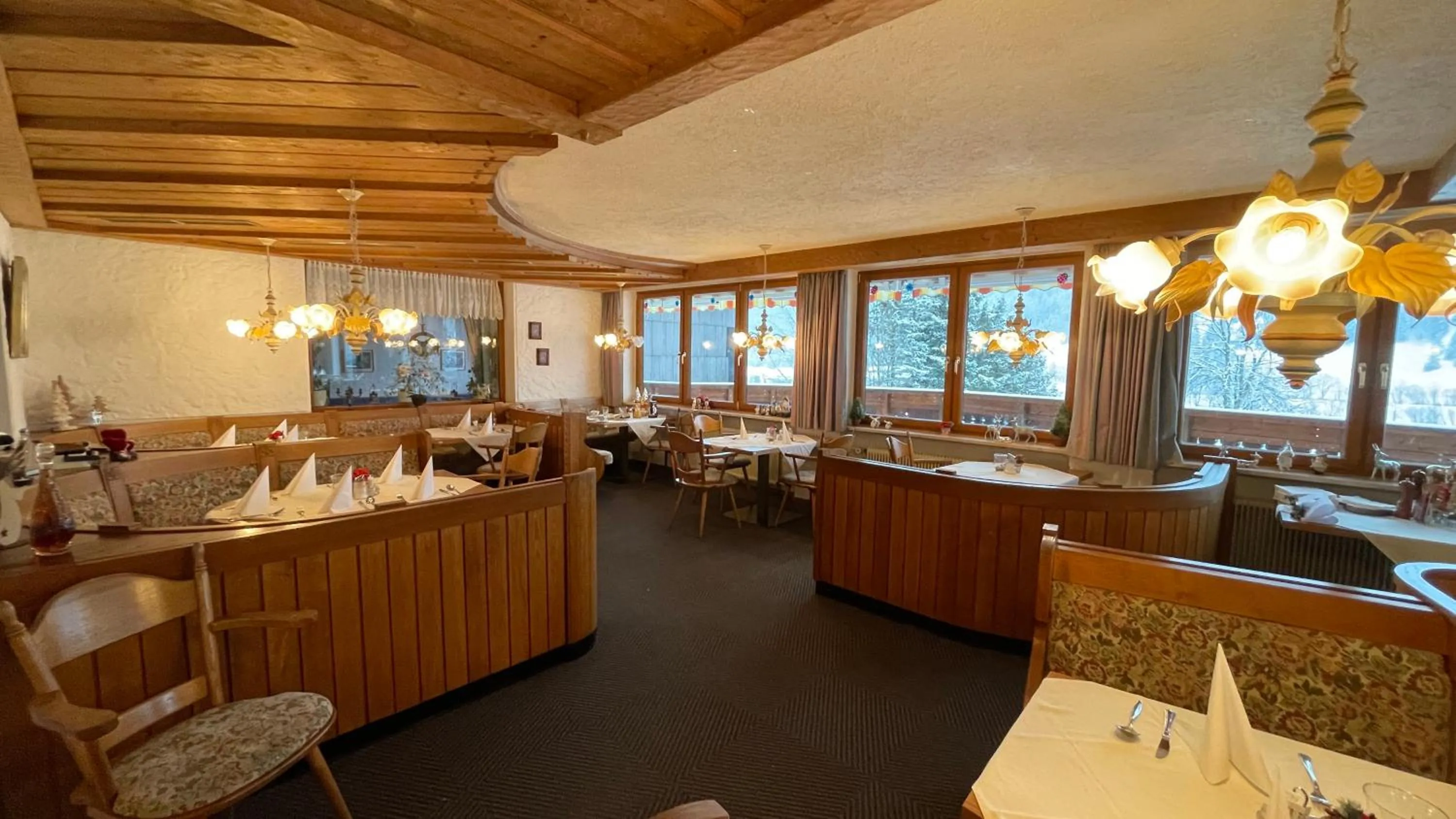 Restaurant/places to eat in Hotel Alpenrose