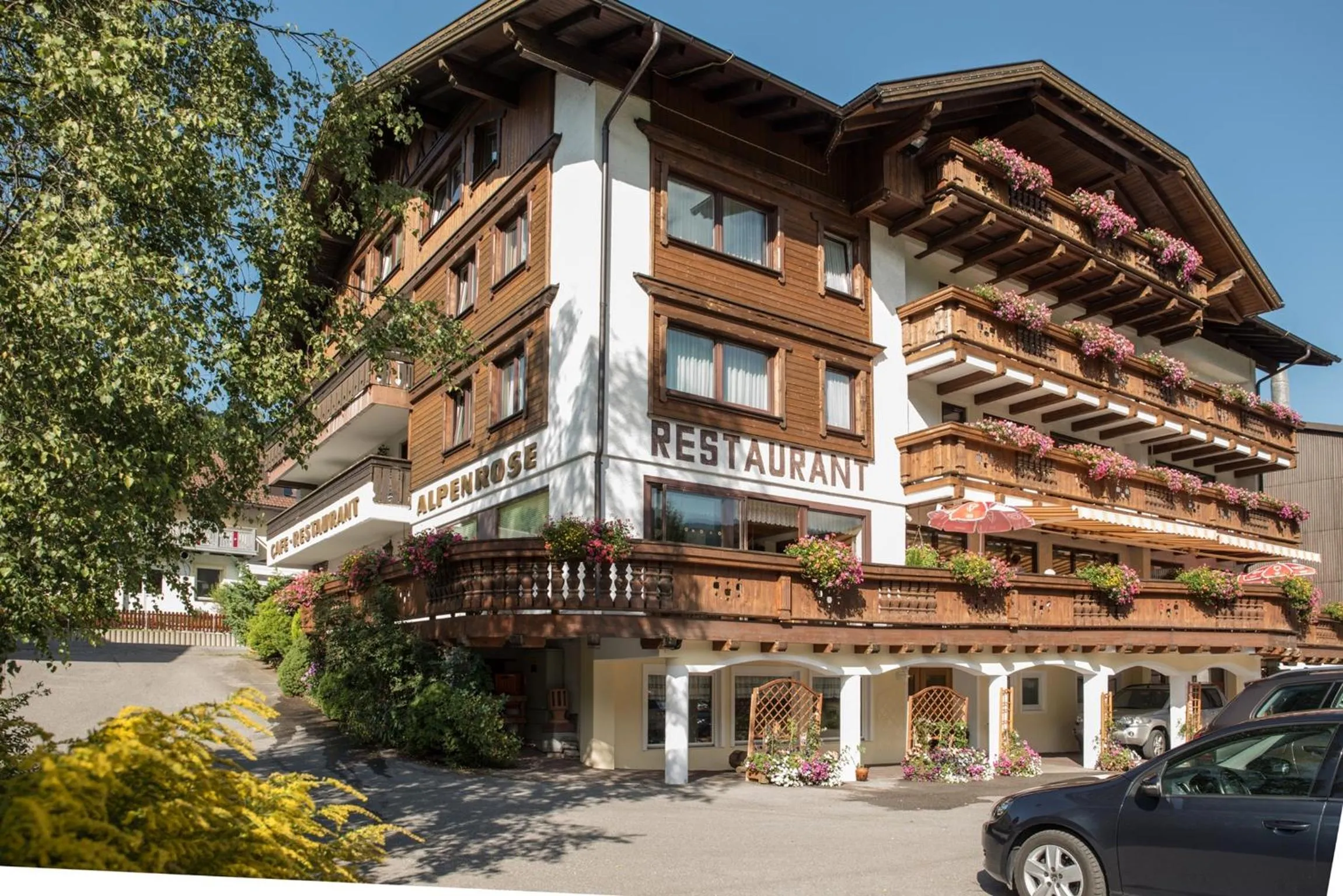Facade/entrance in Hotel Alpenrose