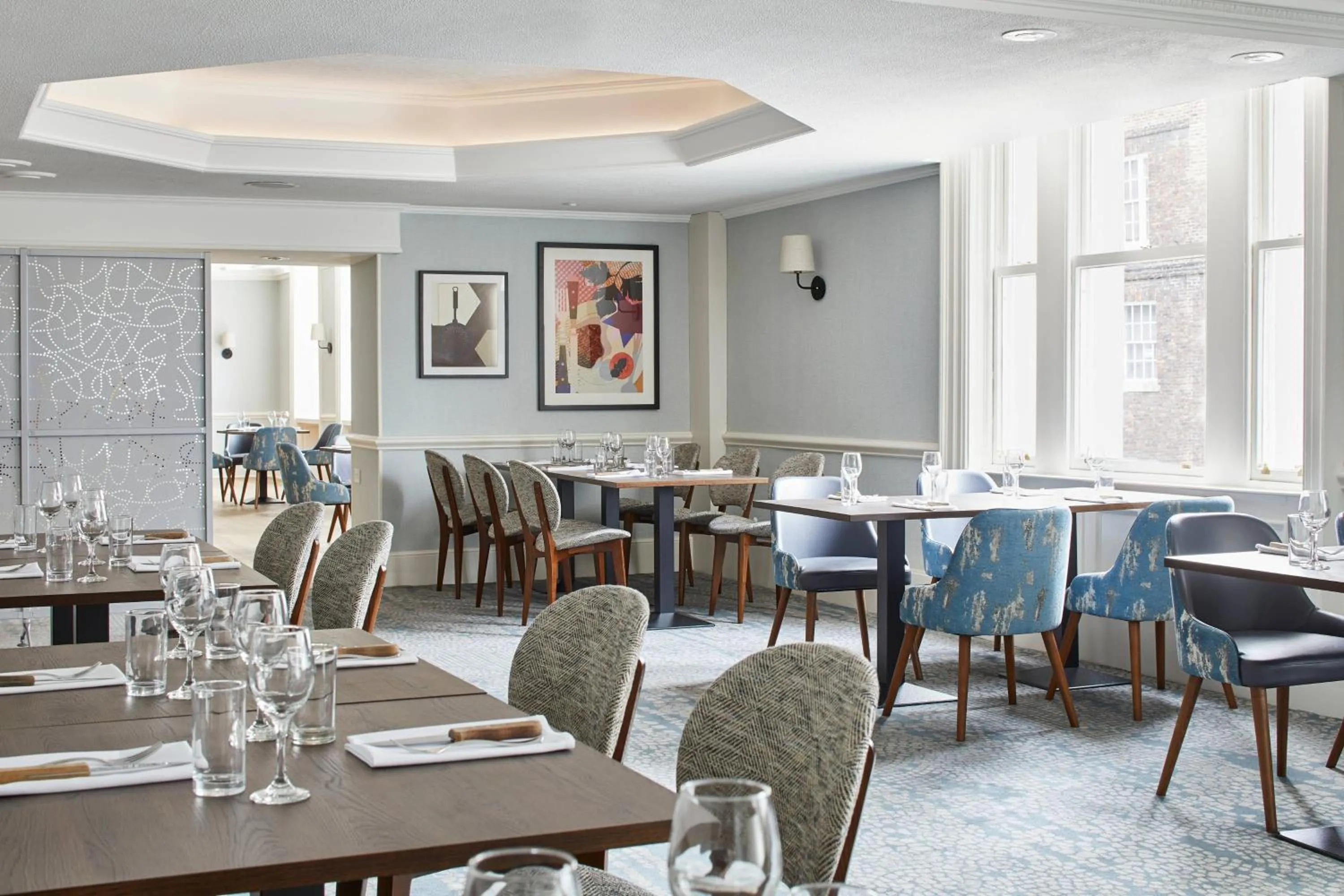 Lounge or bar in Delta Hotels by Marriott Durham Royal County