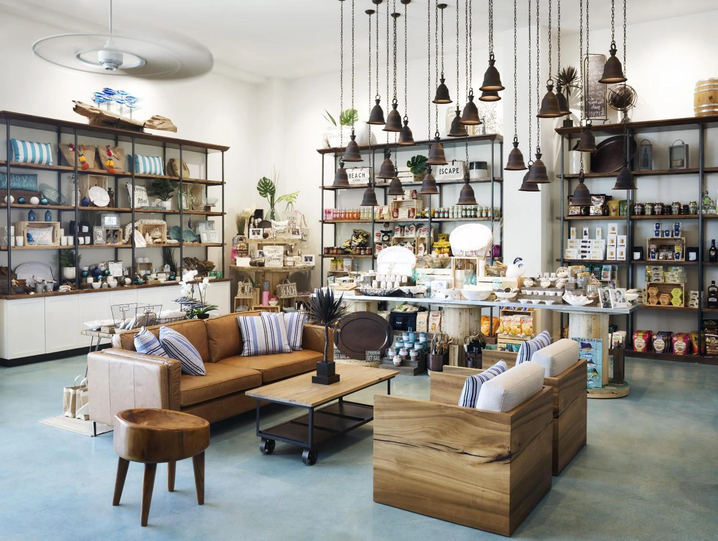 Property building in Isla Bella Beach Resort & Spa - Florida Keys