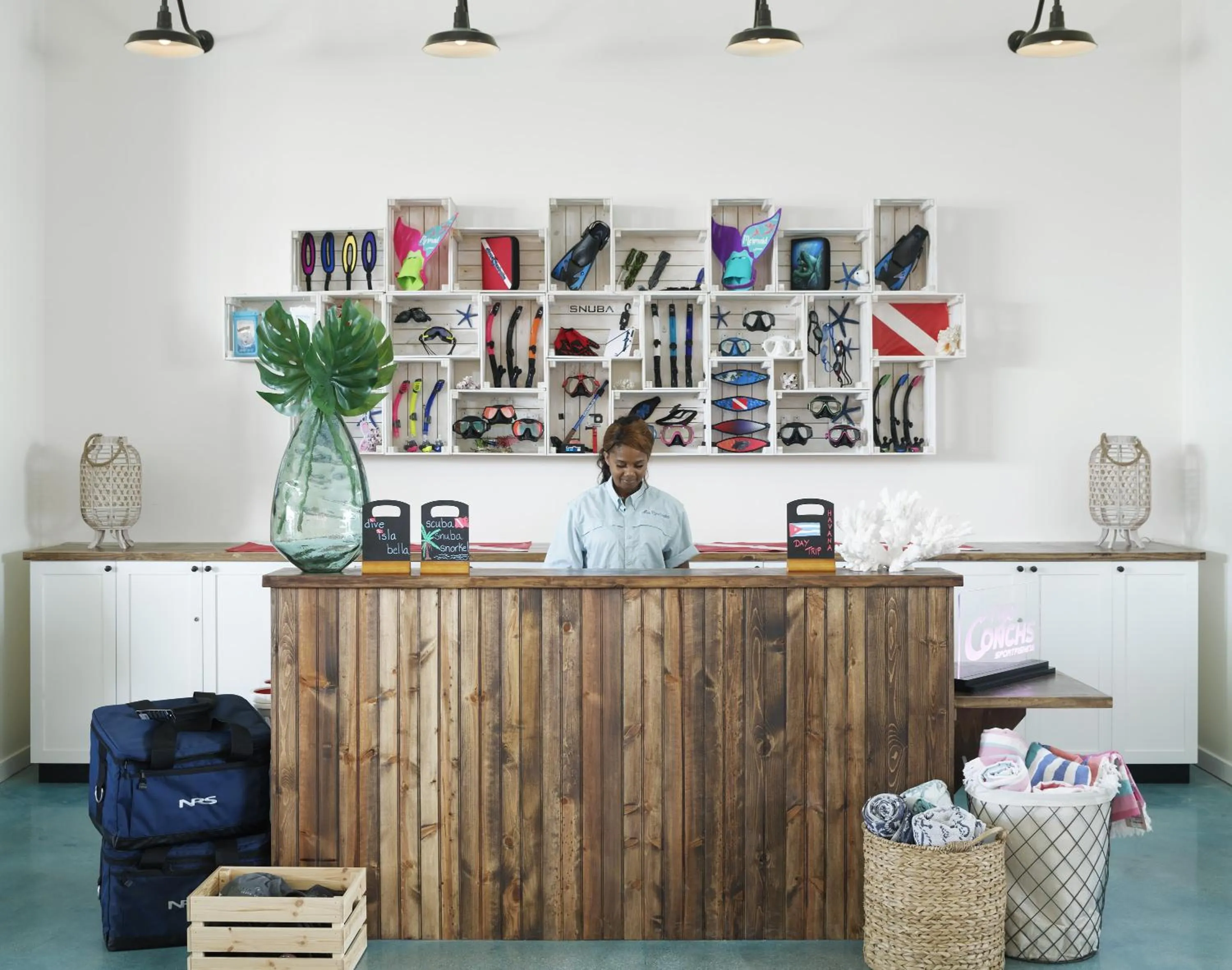 Shopping Area in Isla Bella Beach Resort & Spa - Florida Keys