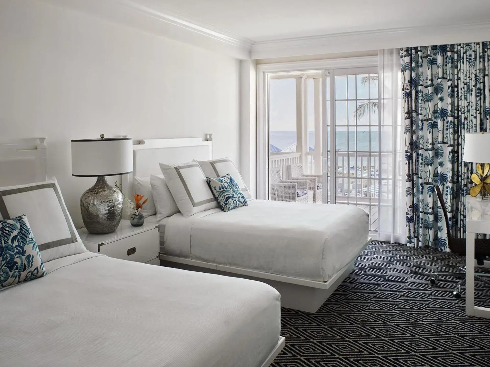 Bedroom, Bed in Isla Bella Beach Resort & Spa - Florida Keys Bedroom, Bed in Isla Bella Beach Resort & Spa - Florida Keys