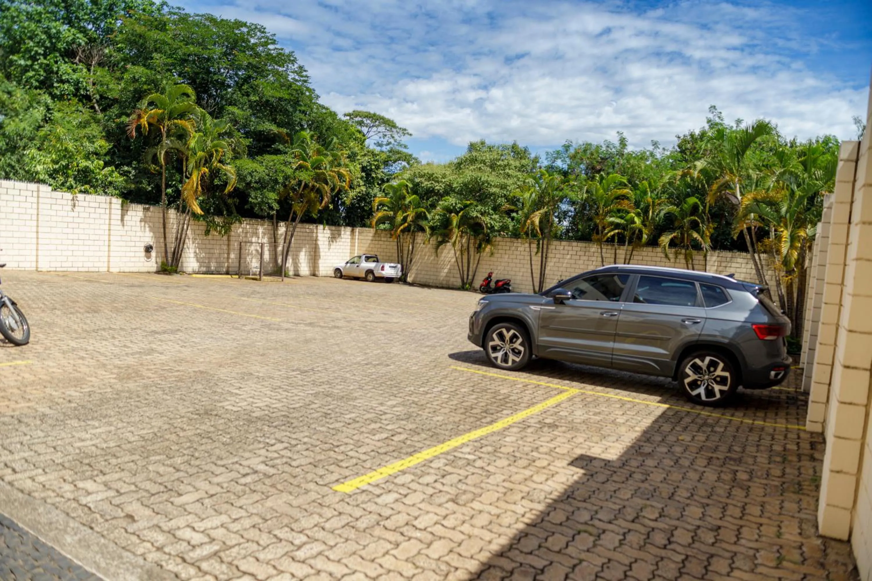 Parking in Hotel Premium Pirassununga