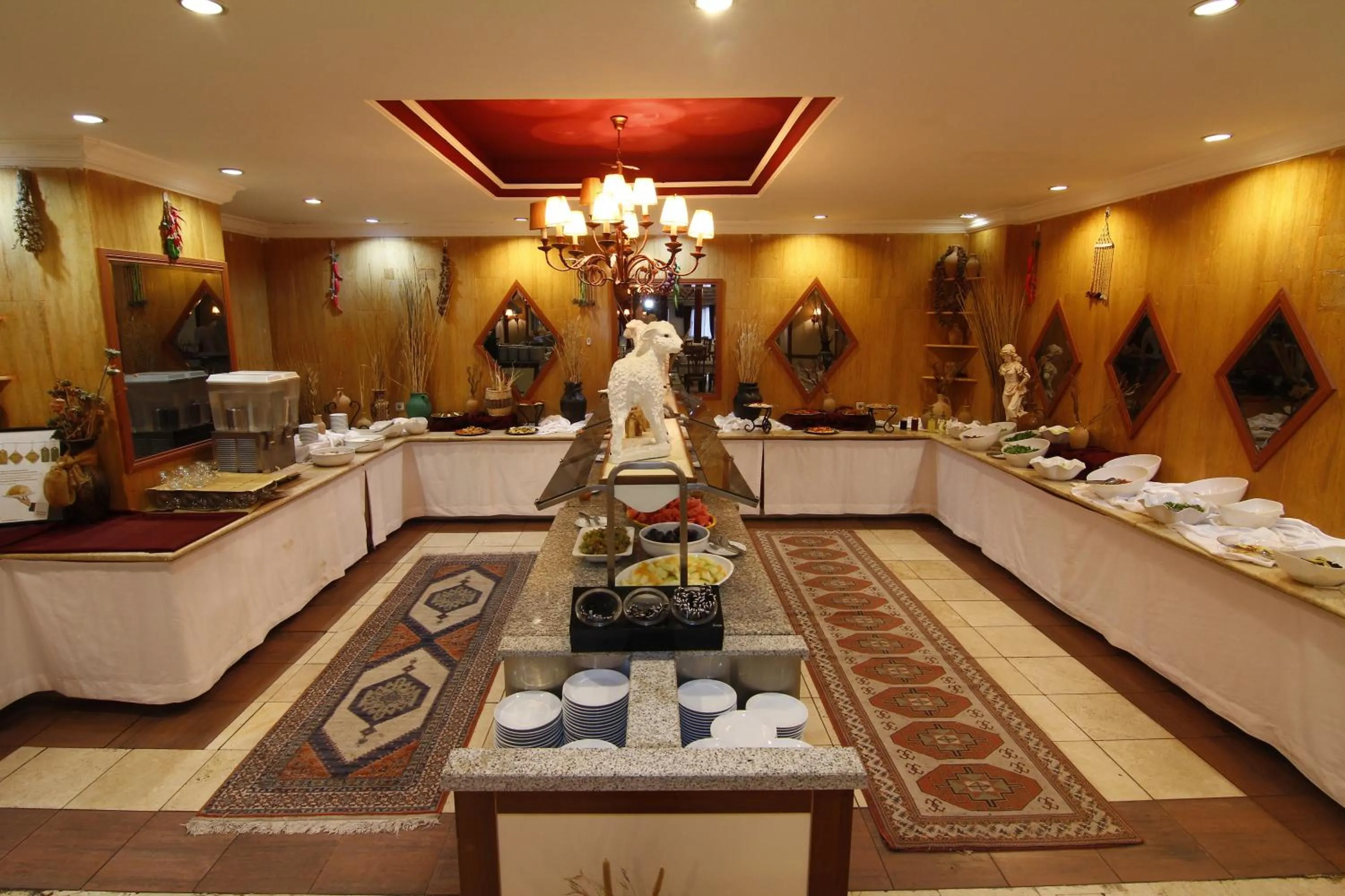 Restaurant/places to eat in Grand Terme Hotel