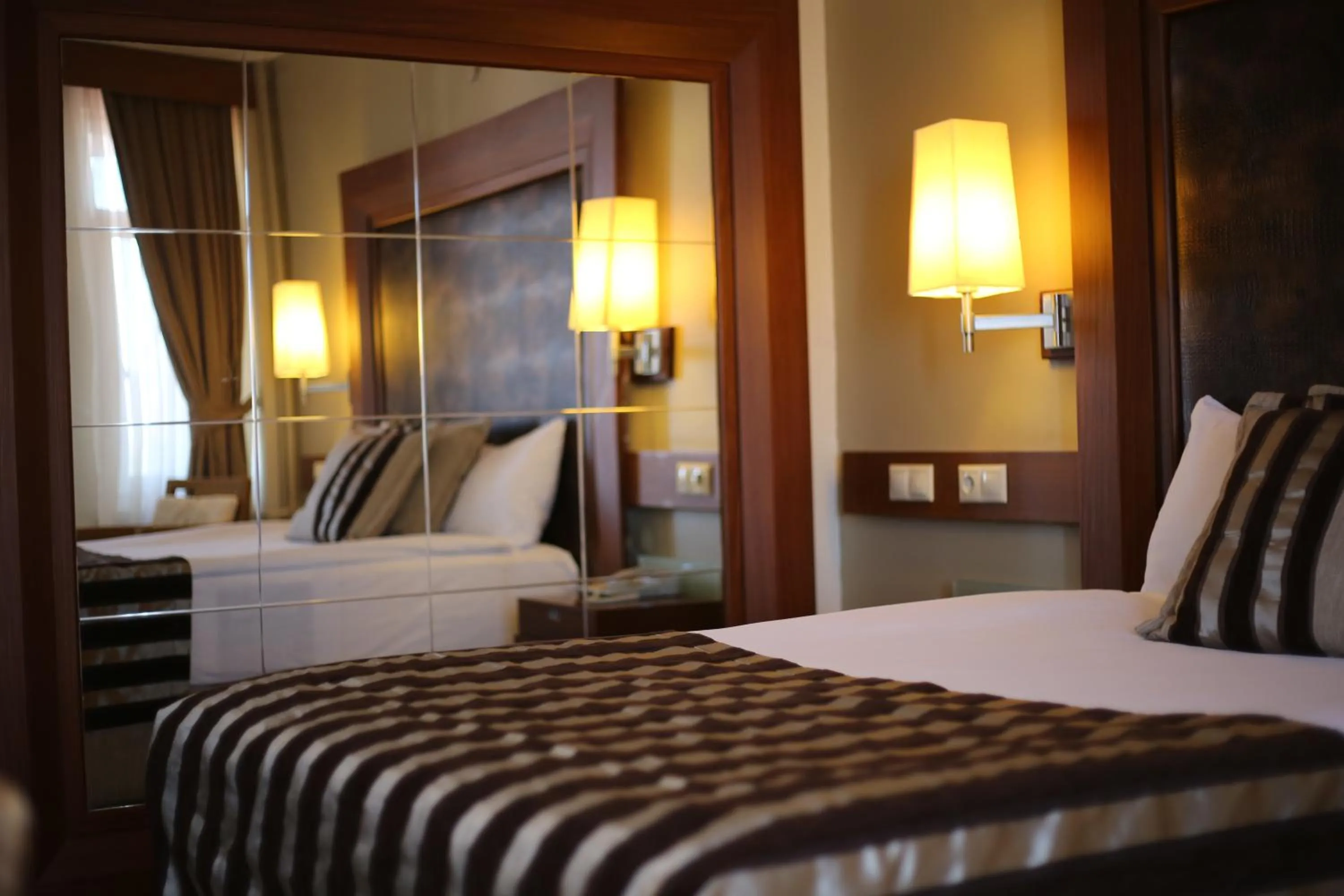 Photo of the whole room, Bed in Grand Terme Hotel