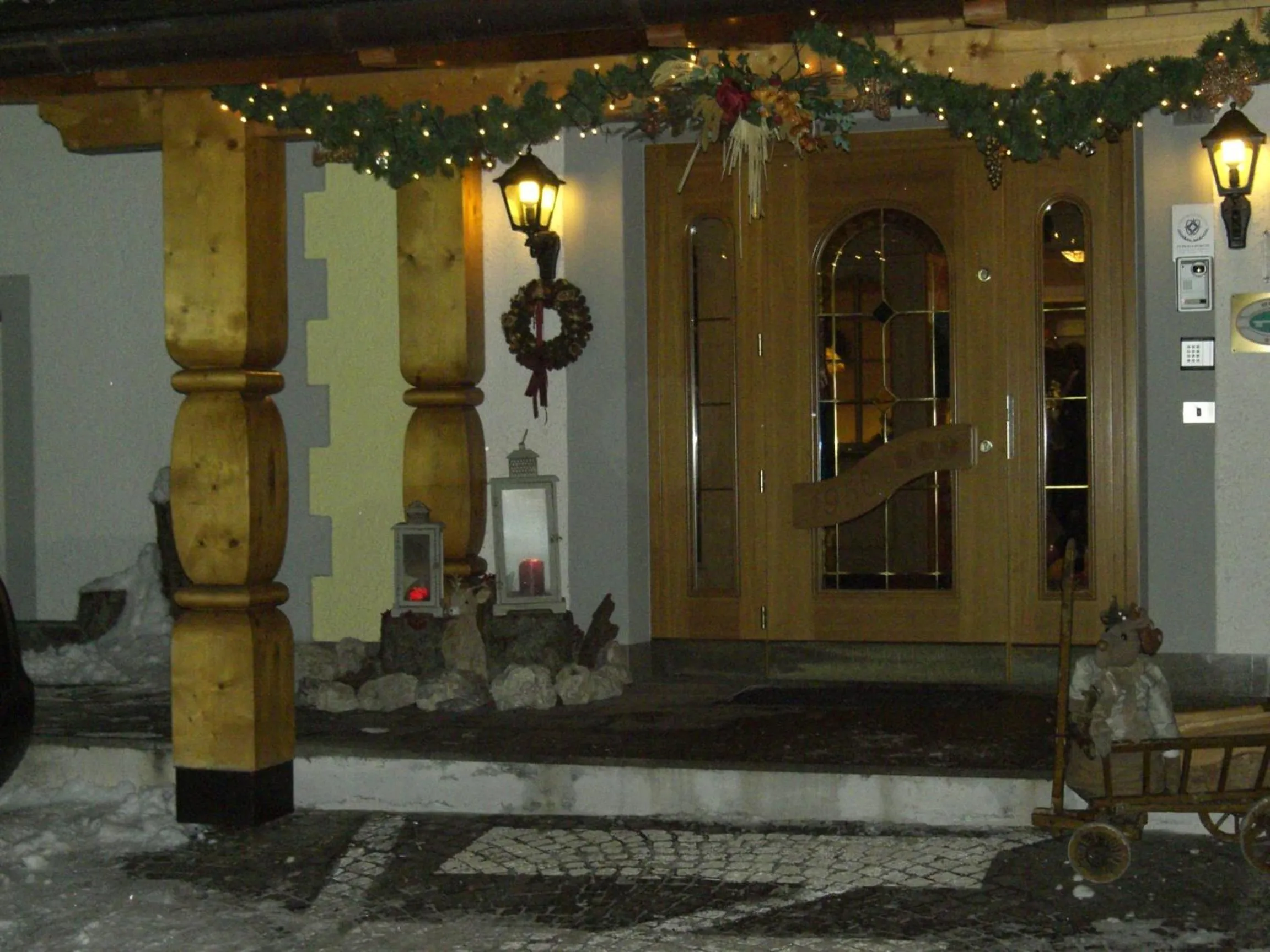 Facade/entrance in Hotel Vigo