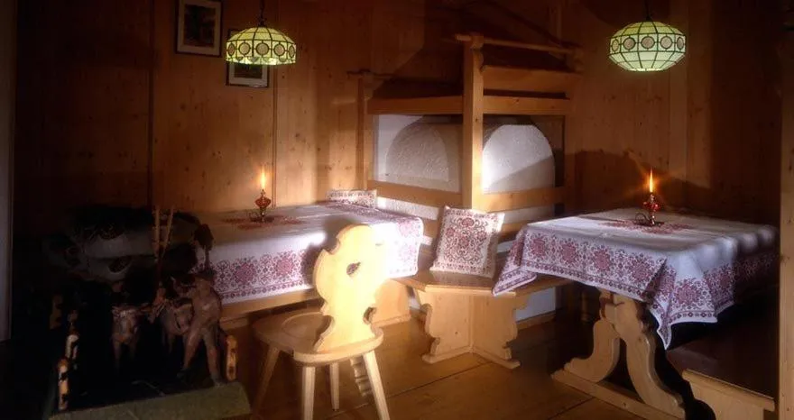 Restaurant/places to eat, Bed in Hotel Vigo