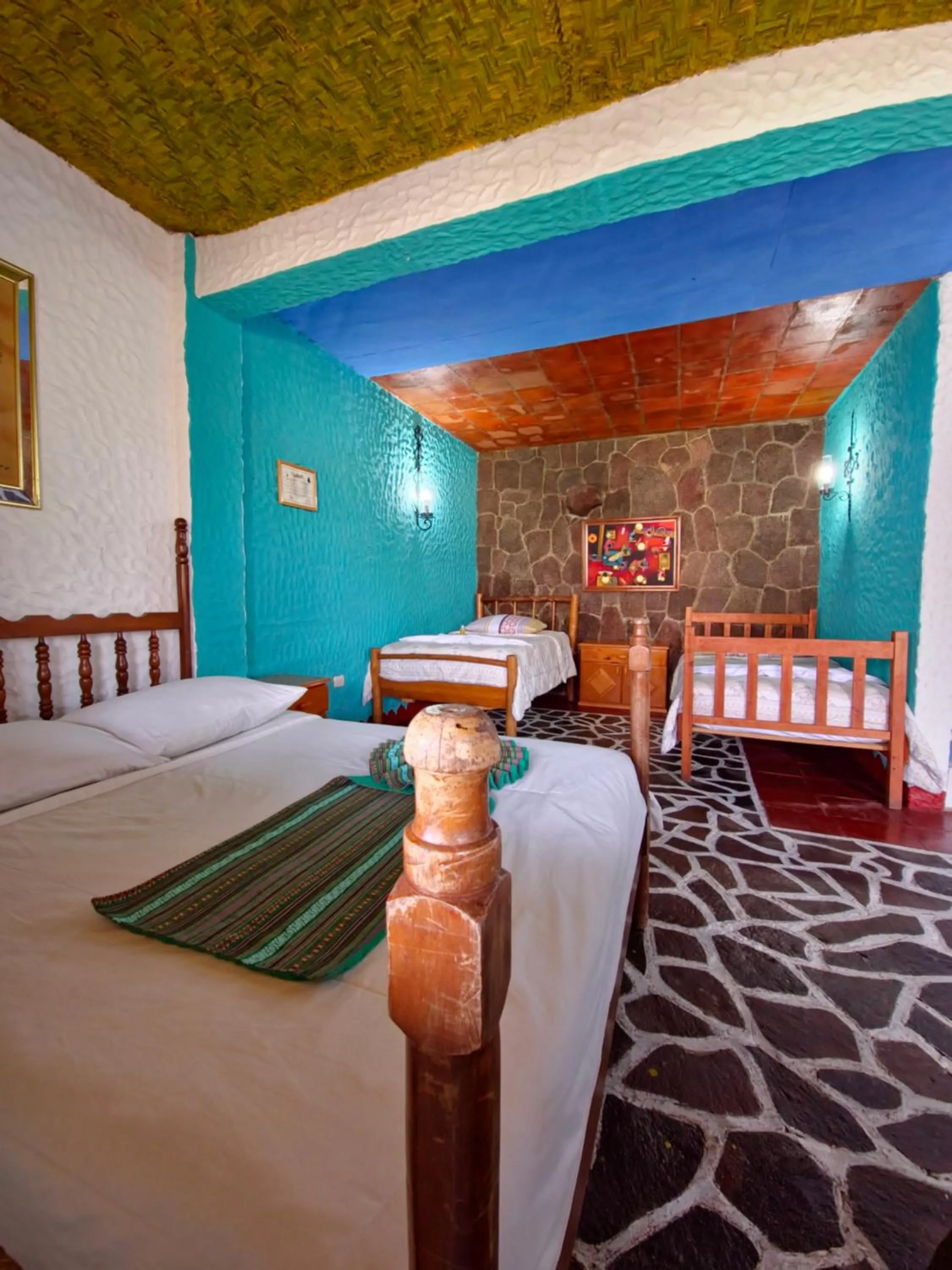Bed in Eco Hotel Uxlabil Atitlan