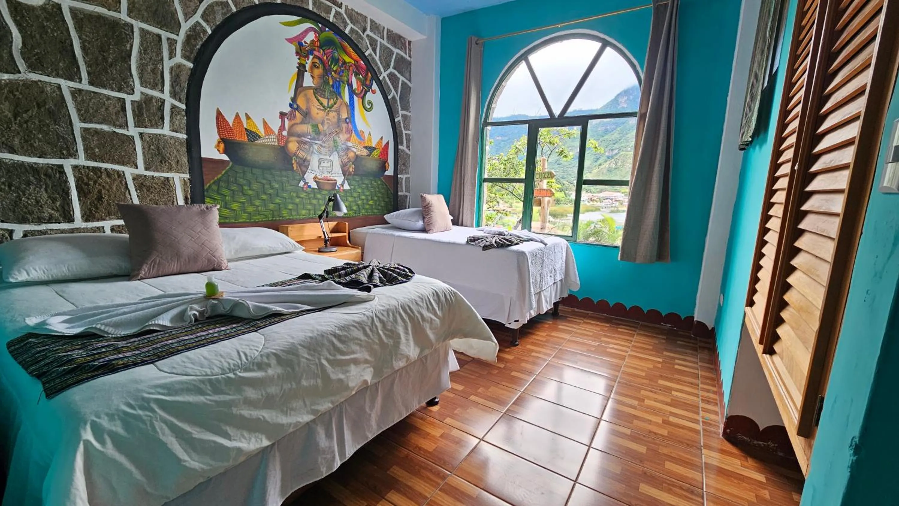 Bed in Eco Hotel Uxlabil Atitlan