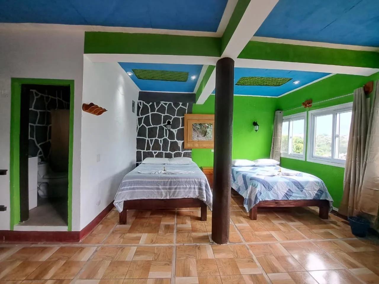 Bed in Eco Hotel Uxlabil Atitlan