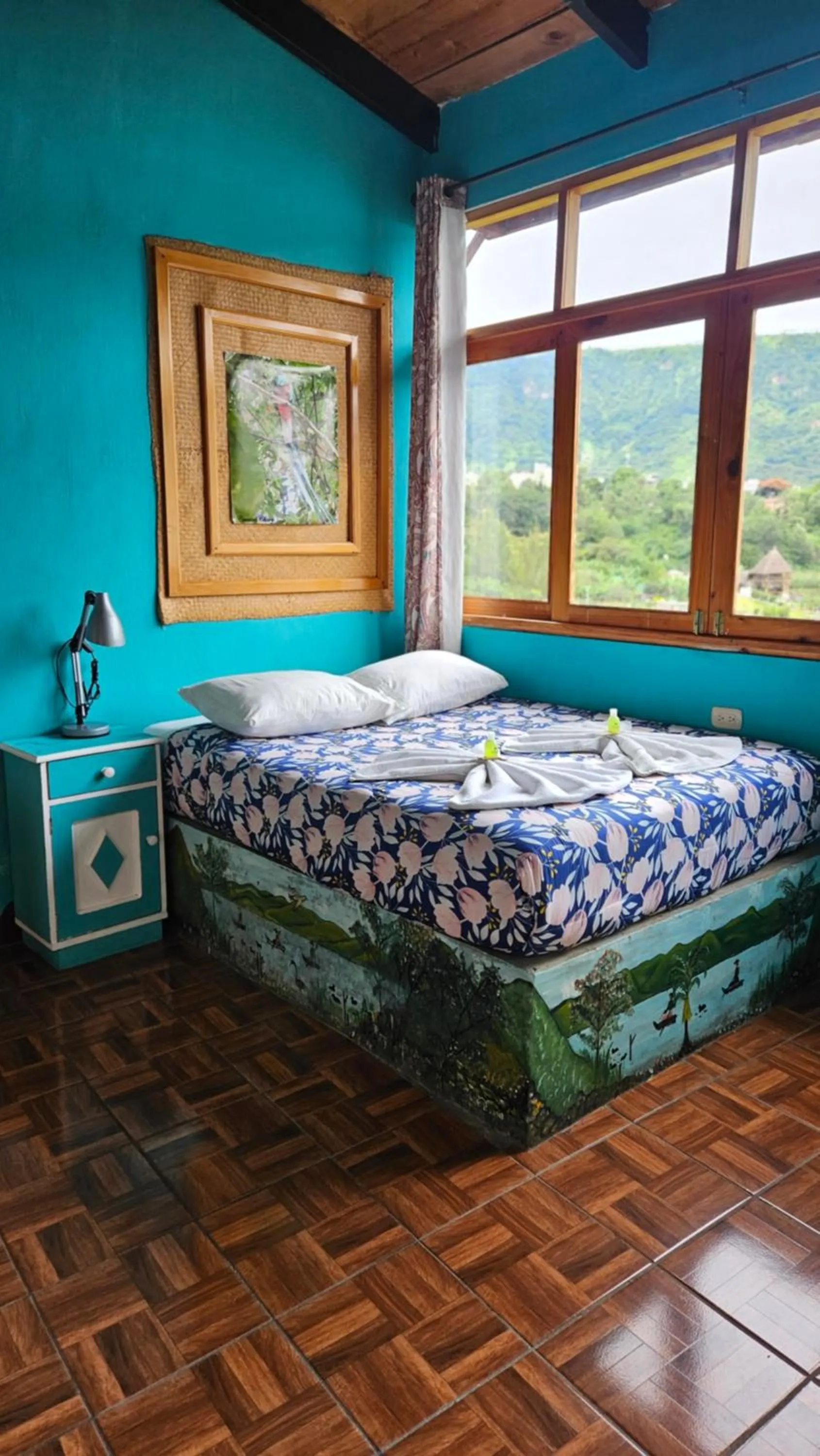 Bed in Eco Hotel Uxlabil Atitlan