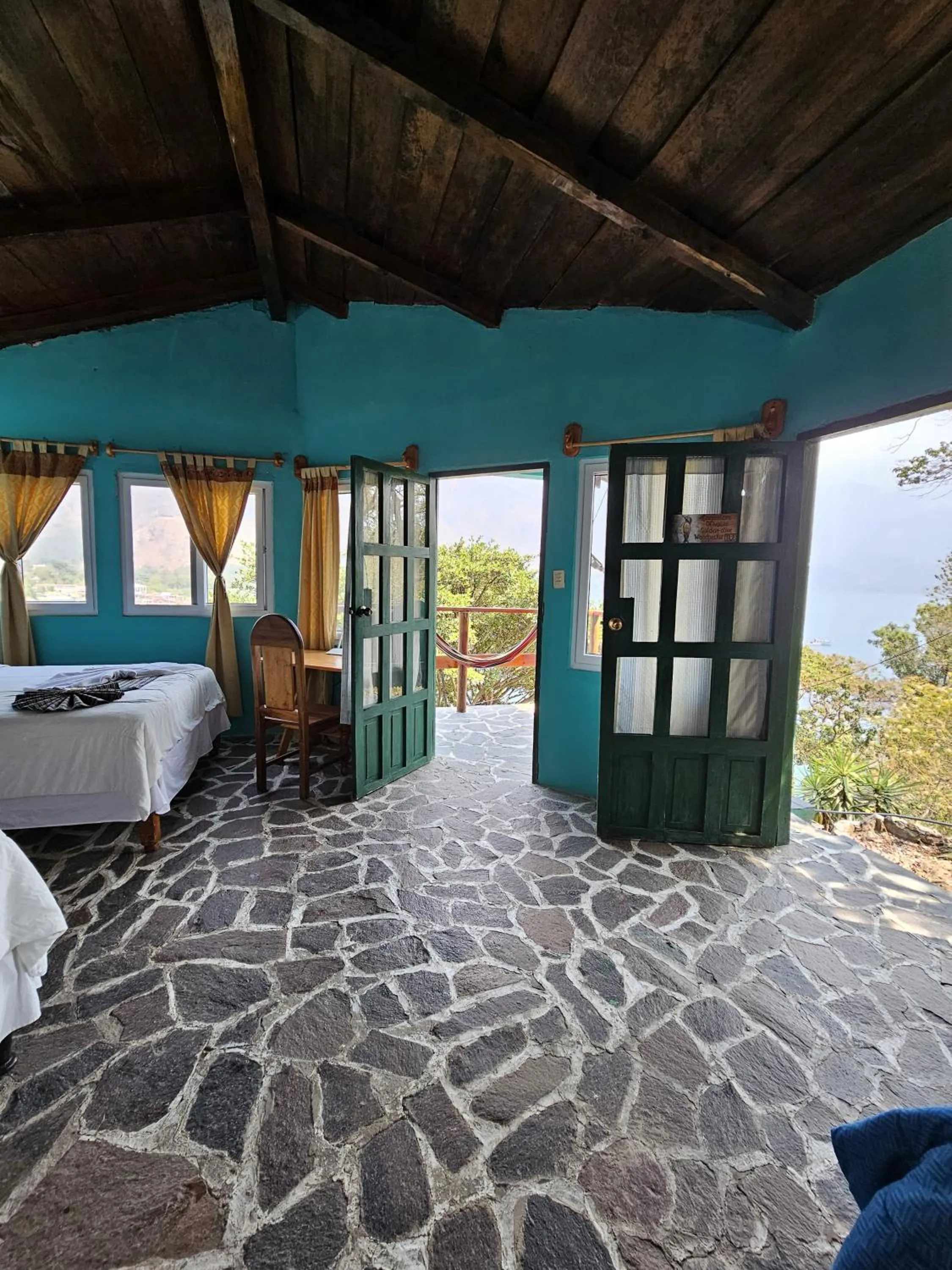 Bed in Eco Hotel Uxlabil Atitlan