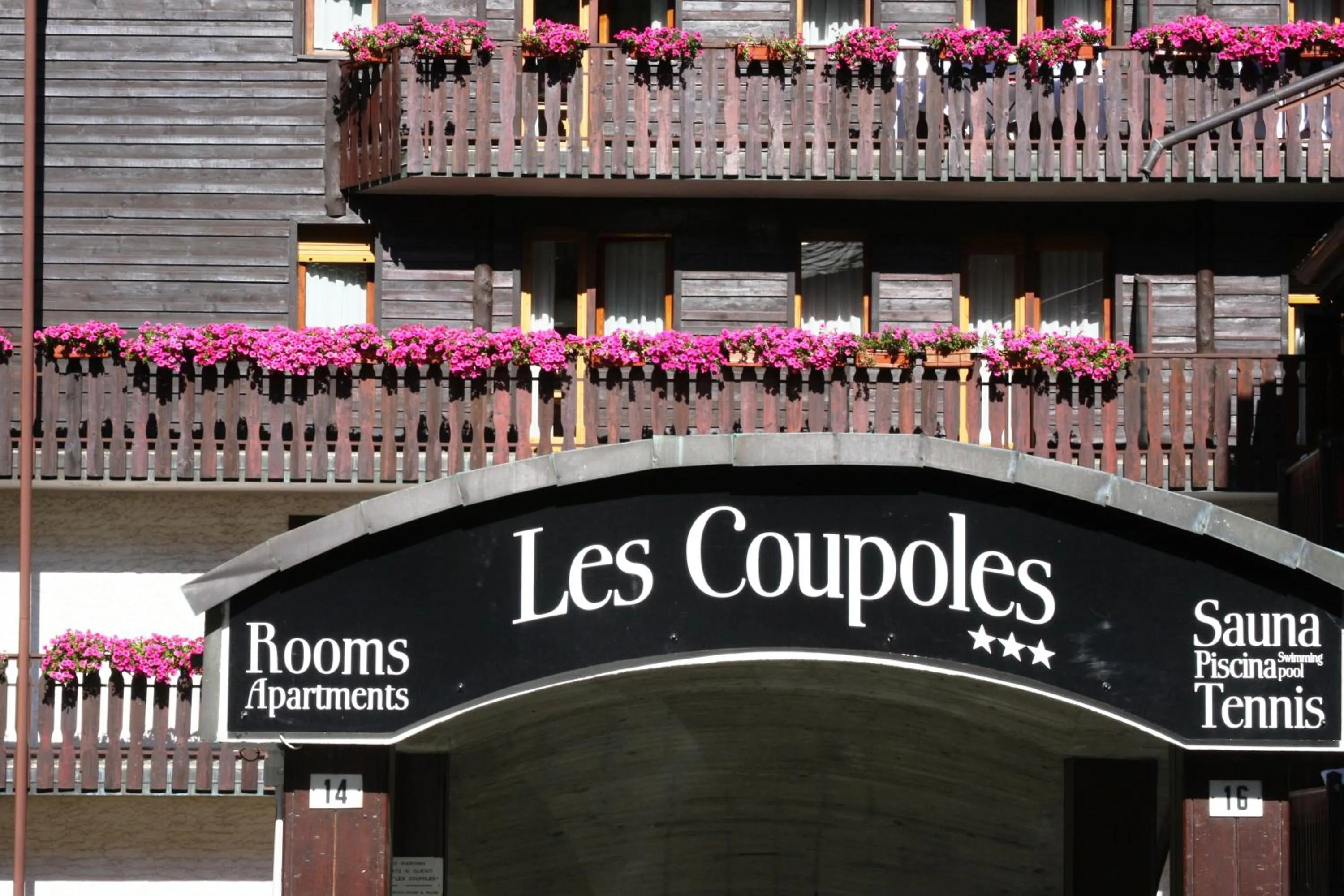 Property logo or sign in Residence Les Coupoles