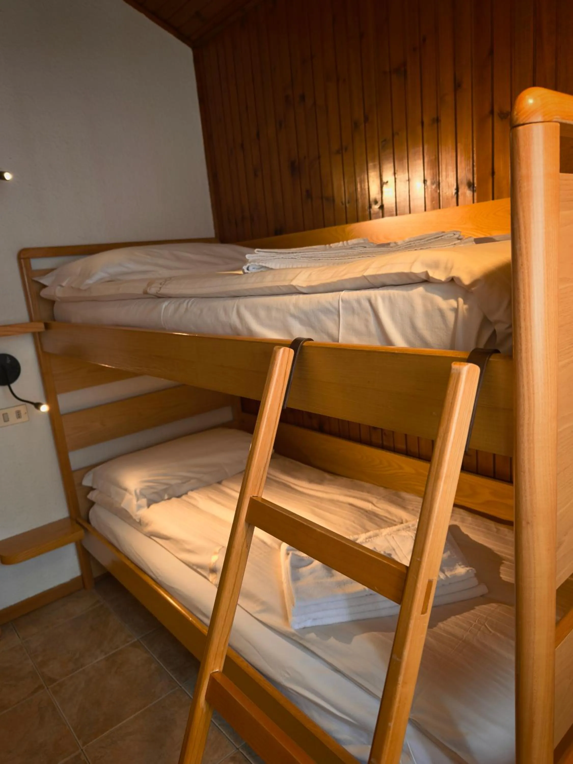 bunk bed, Bed in Residence Les Coupoles