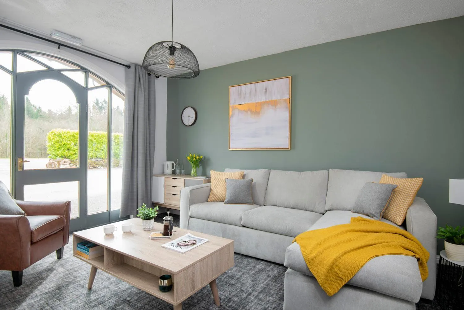 Seating area in Lakeview Manor