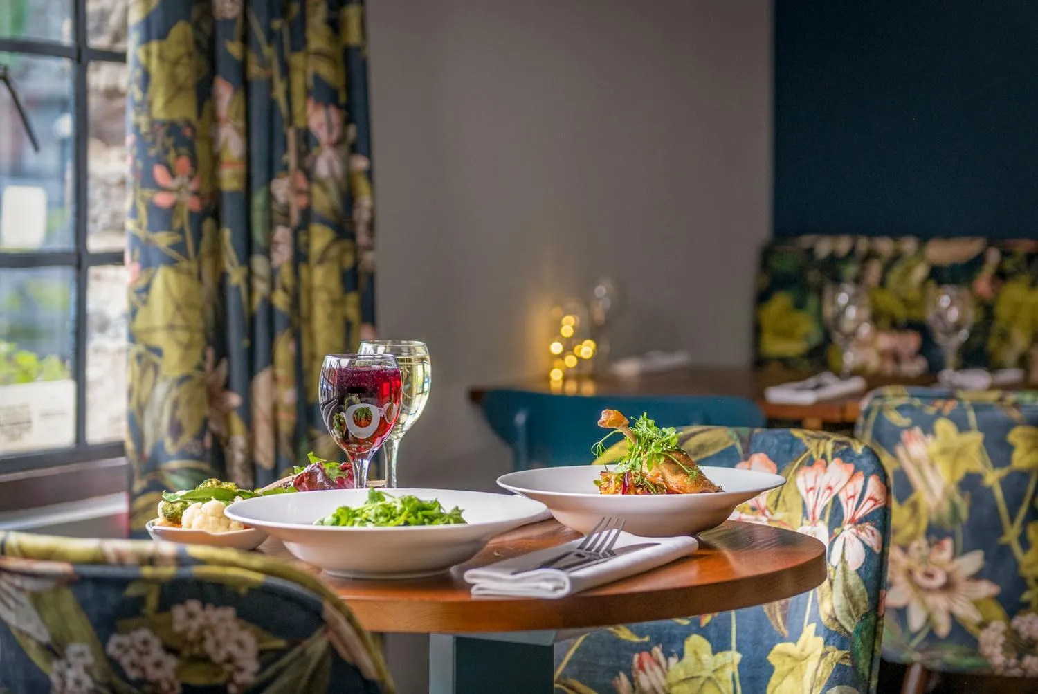 Restaurant/places to eat in Lakeview Manor