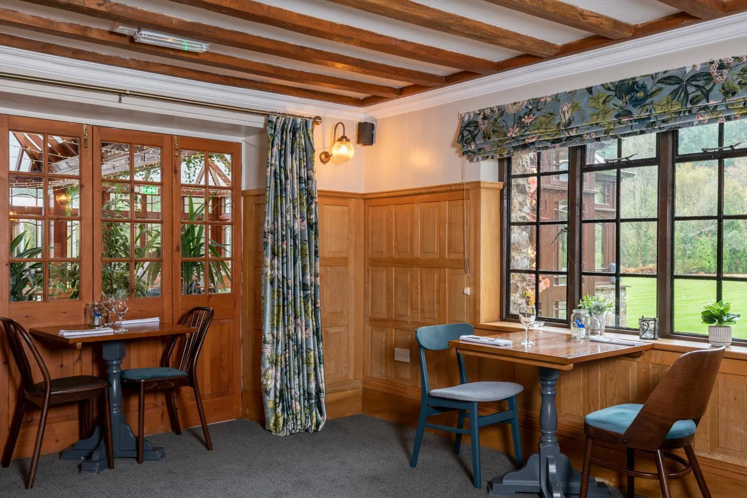 Restaurant/places to eat in Lakeview Manor