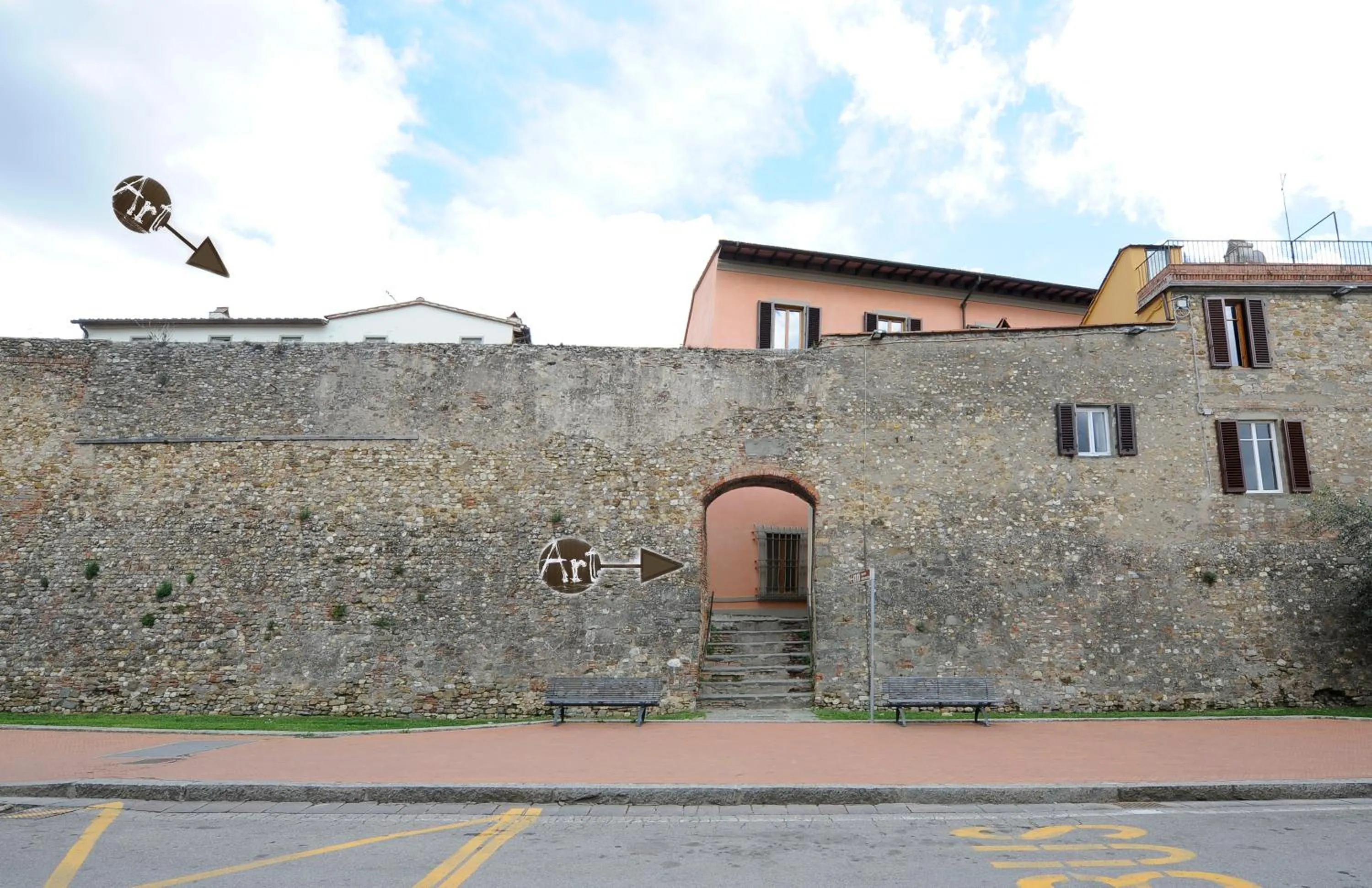 Area and facilities in B&B Art