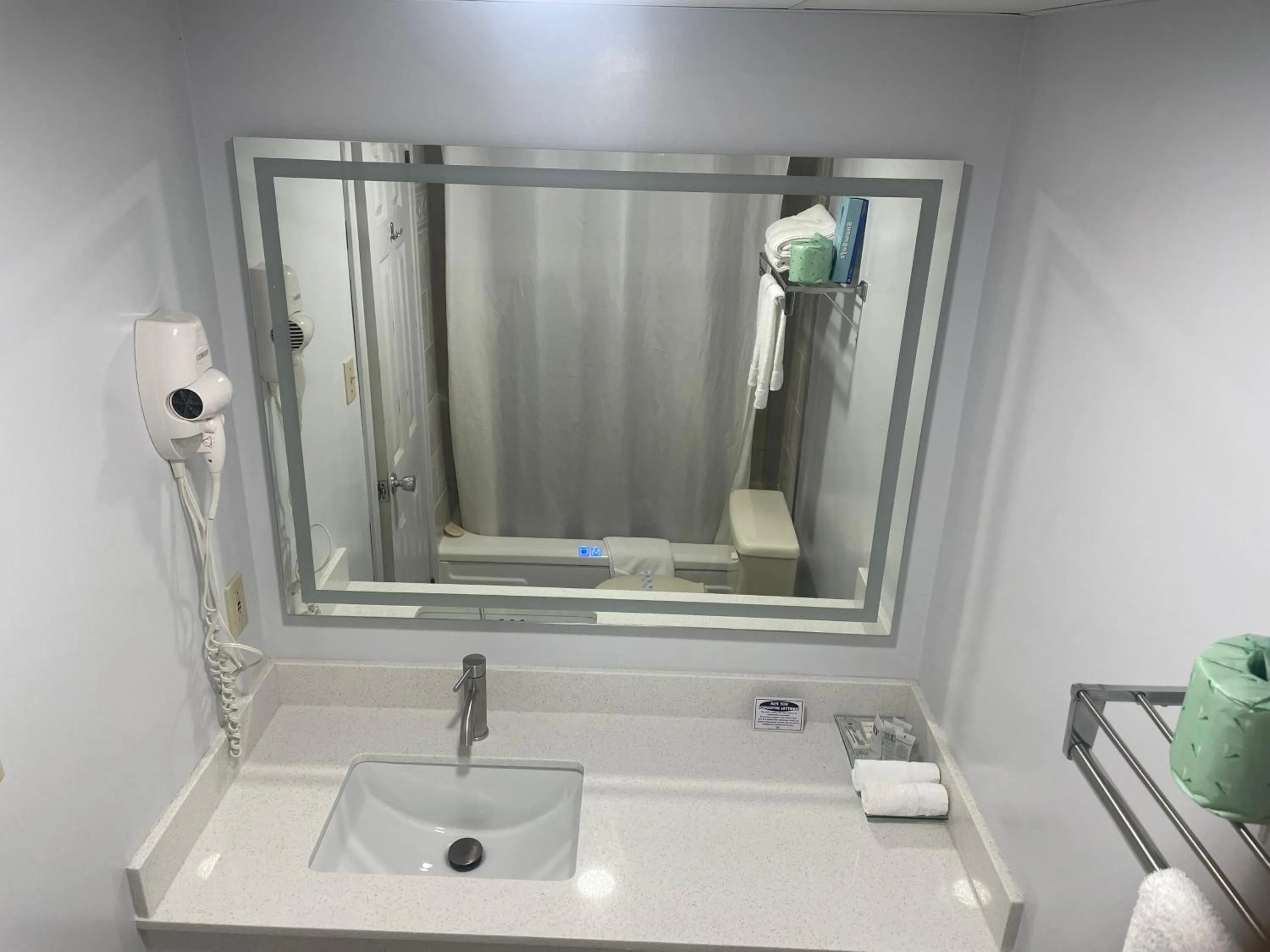 Bathroom in Bancroft Inn & Suites