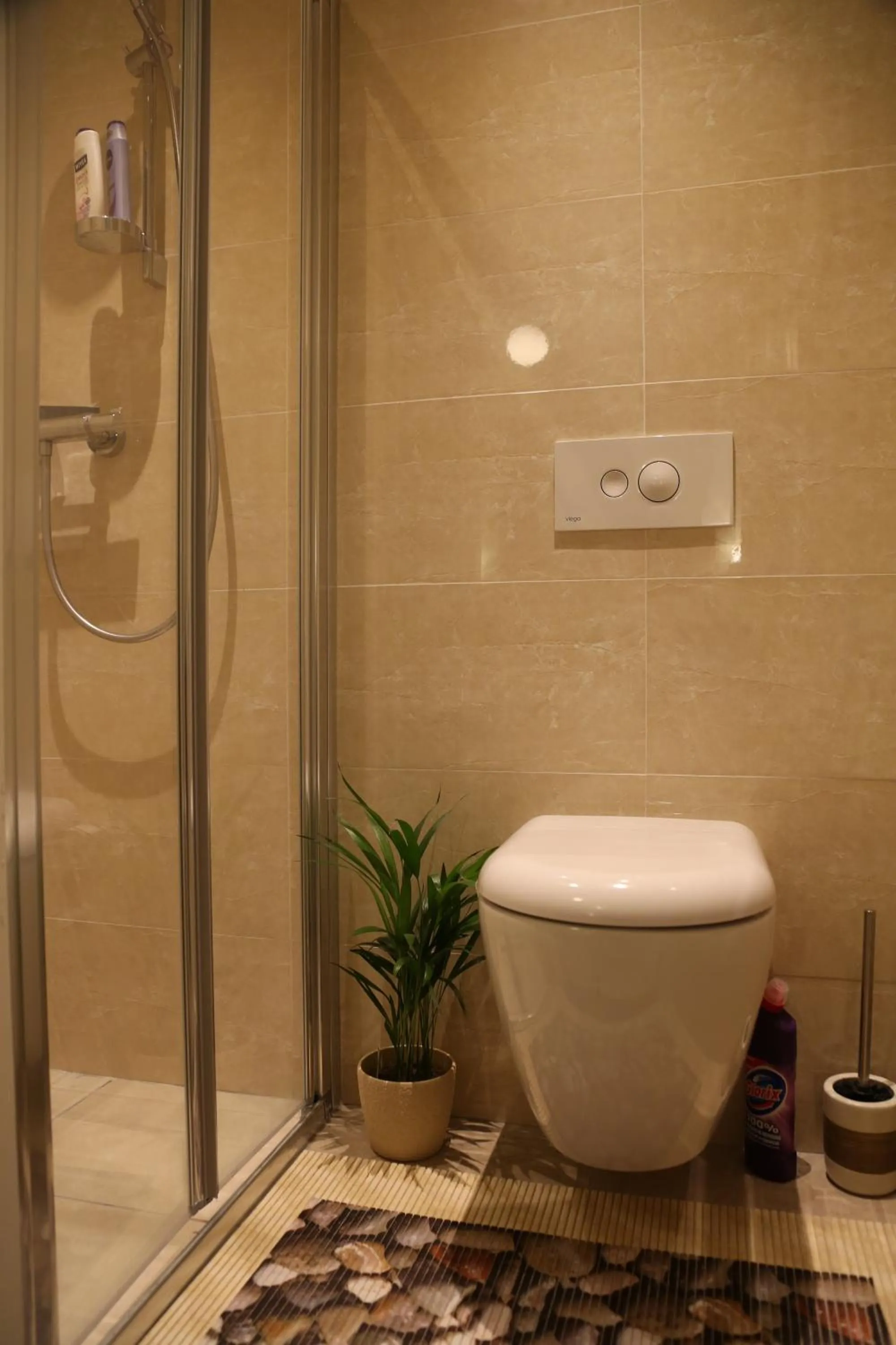 Bathroom in Antonius Bed and Breakfast