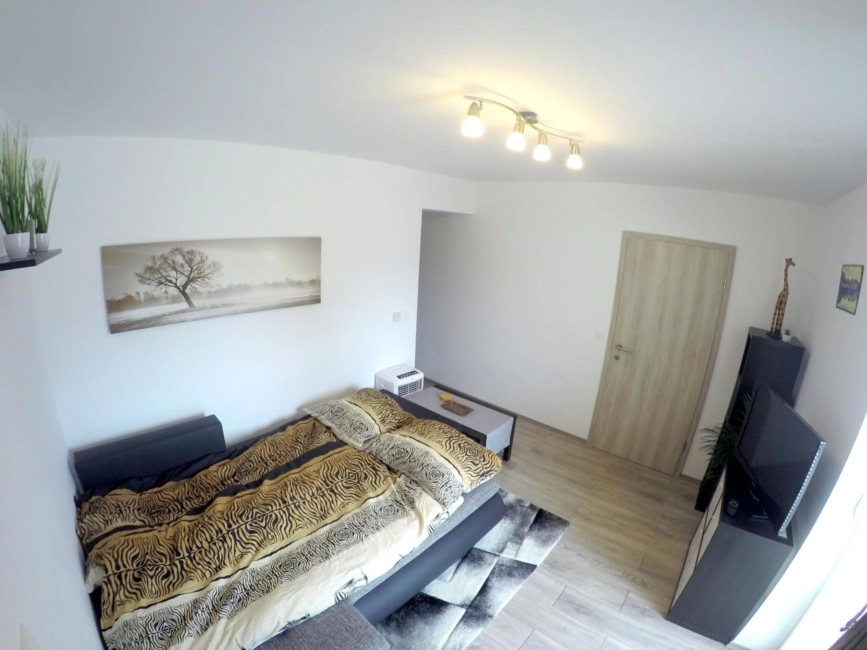 Photo of the whole room, Bed in The Jungle Apartments and Rooms (Vila Džungla)