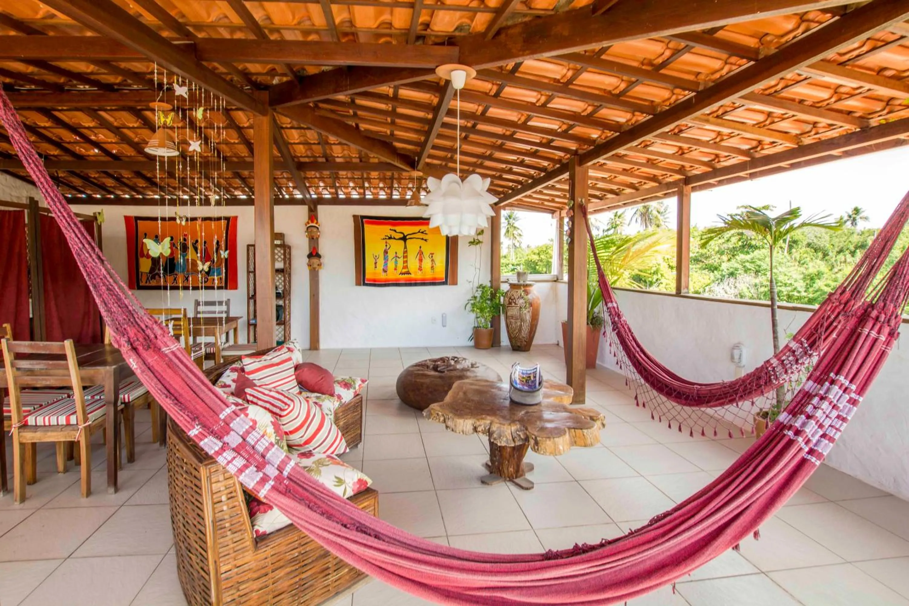 Seating area in Pousada Borboleta