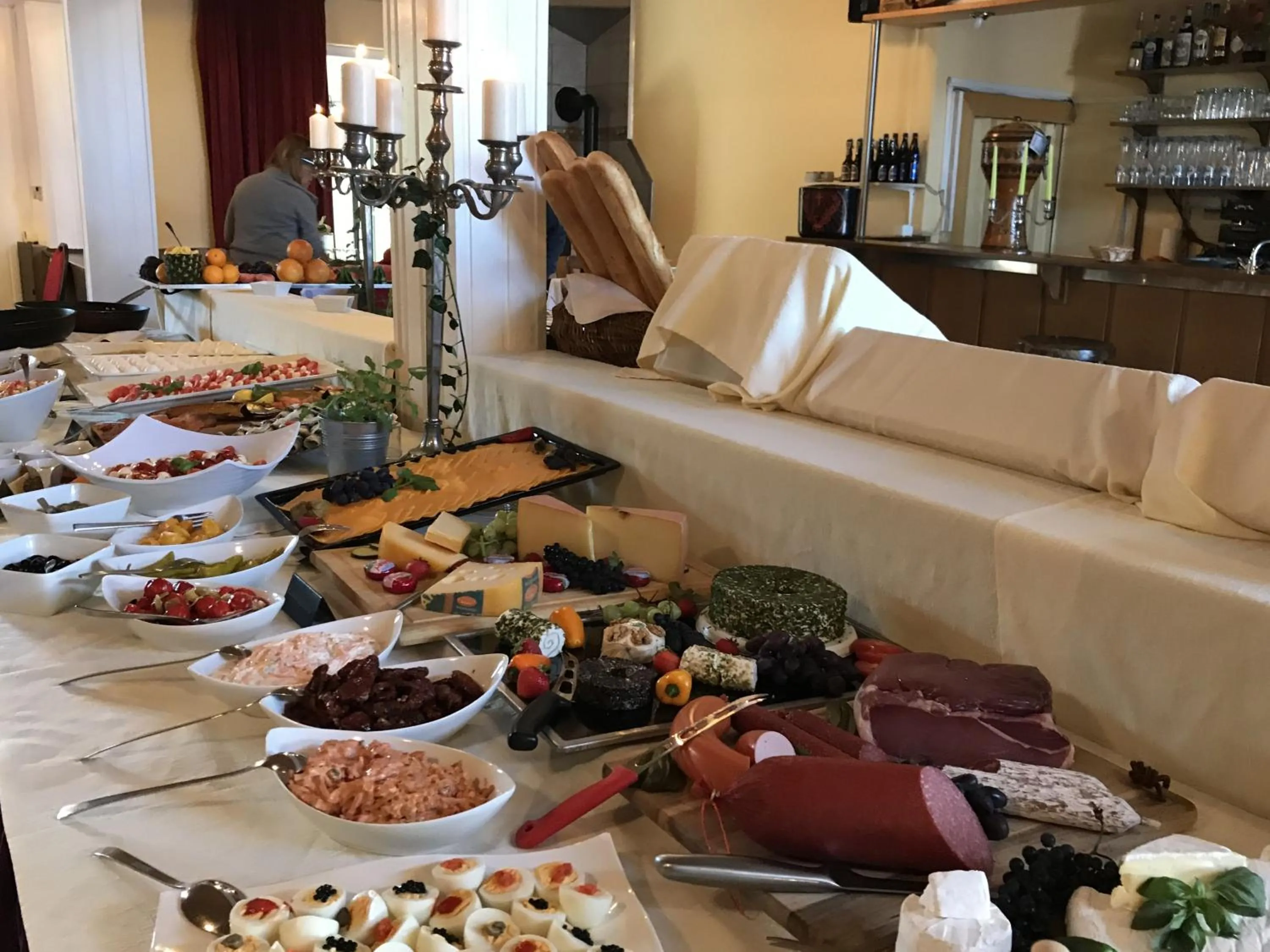 Breakfast in Hotel Hoxter Am Jakobsweg