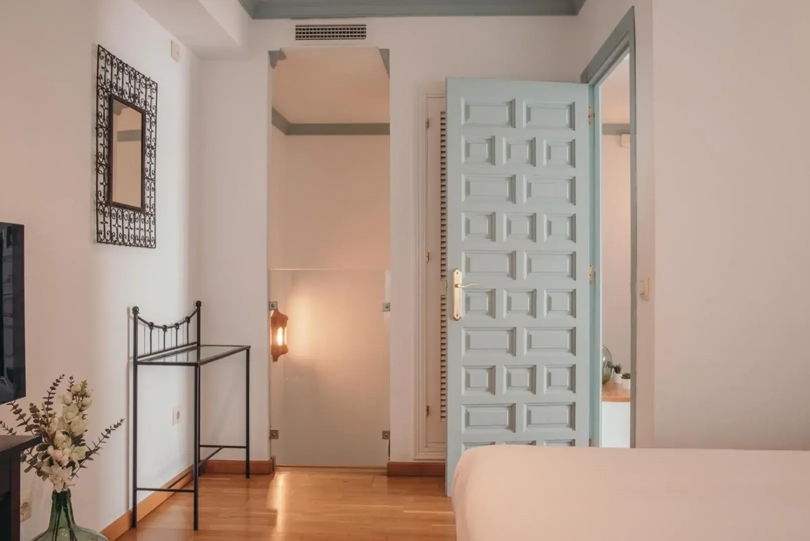 Property building, Bed in Apartamentos Boutique Vida Property building, Bed in Apartamentos Boutique Vida