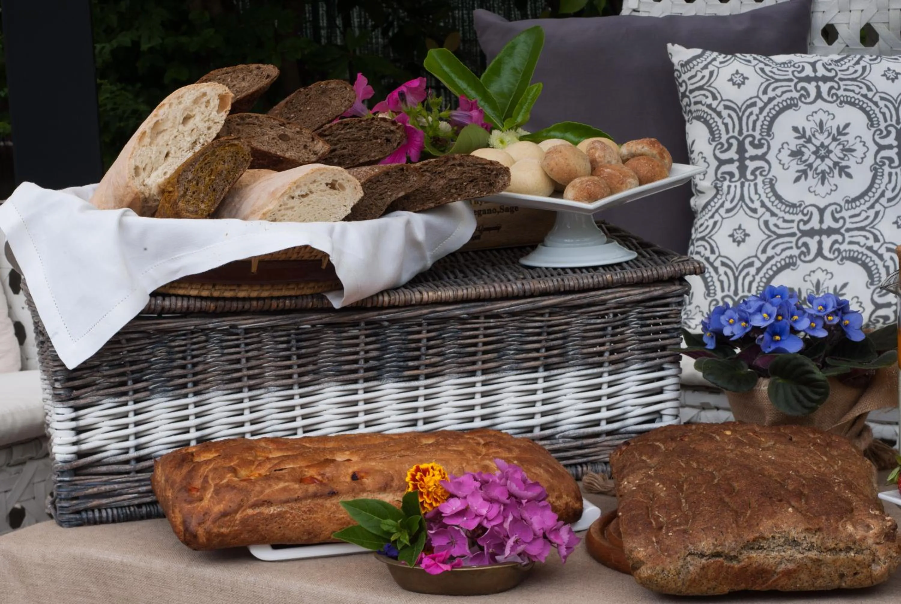 Food and drinks in Relais Alberti