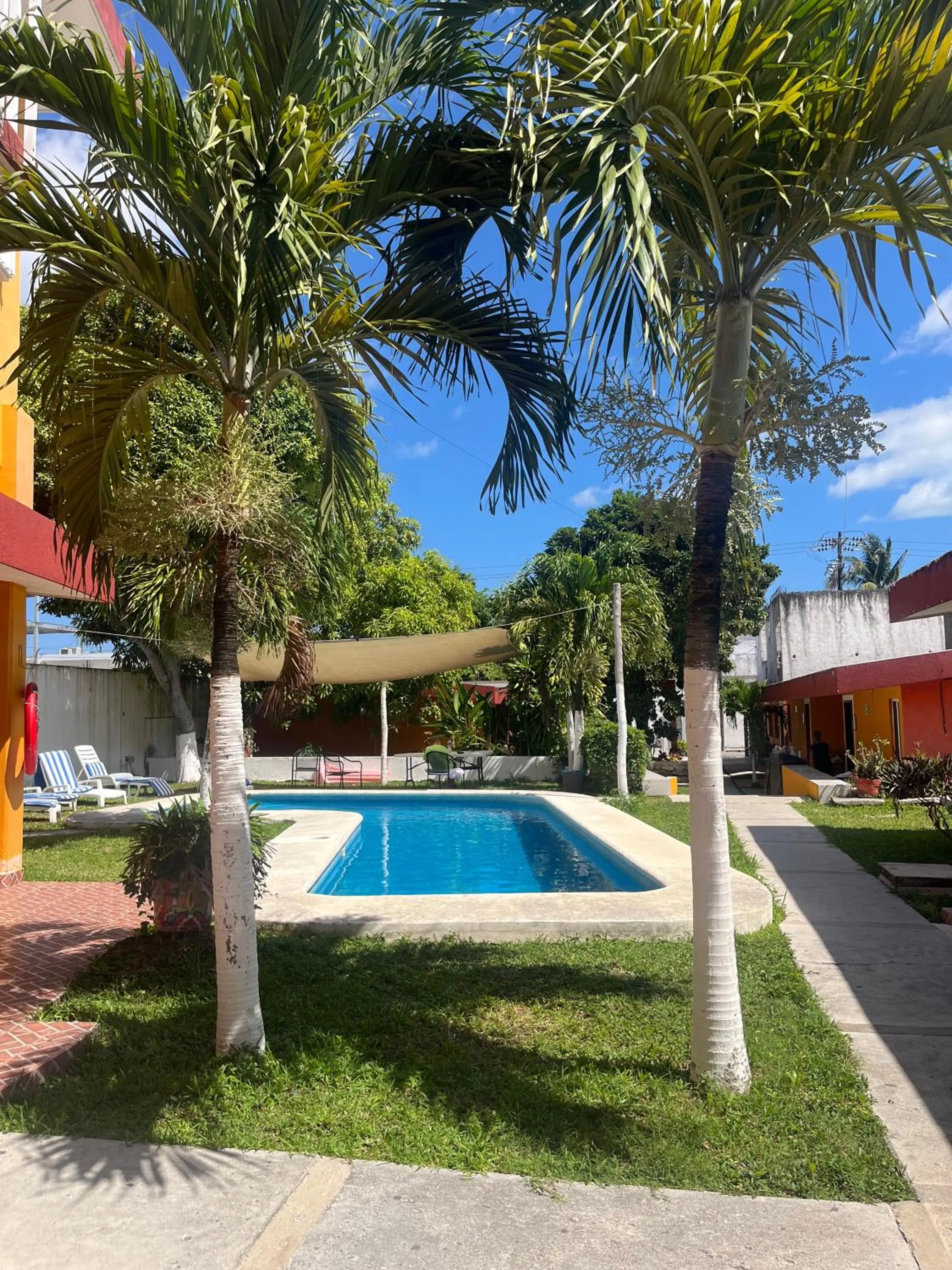 Swimming pool in Hotel Caribe