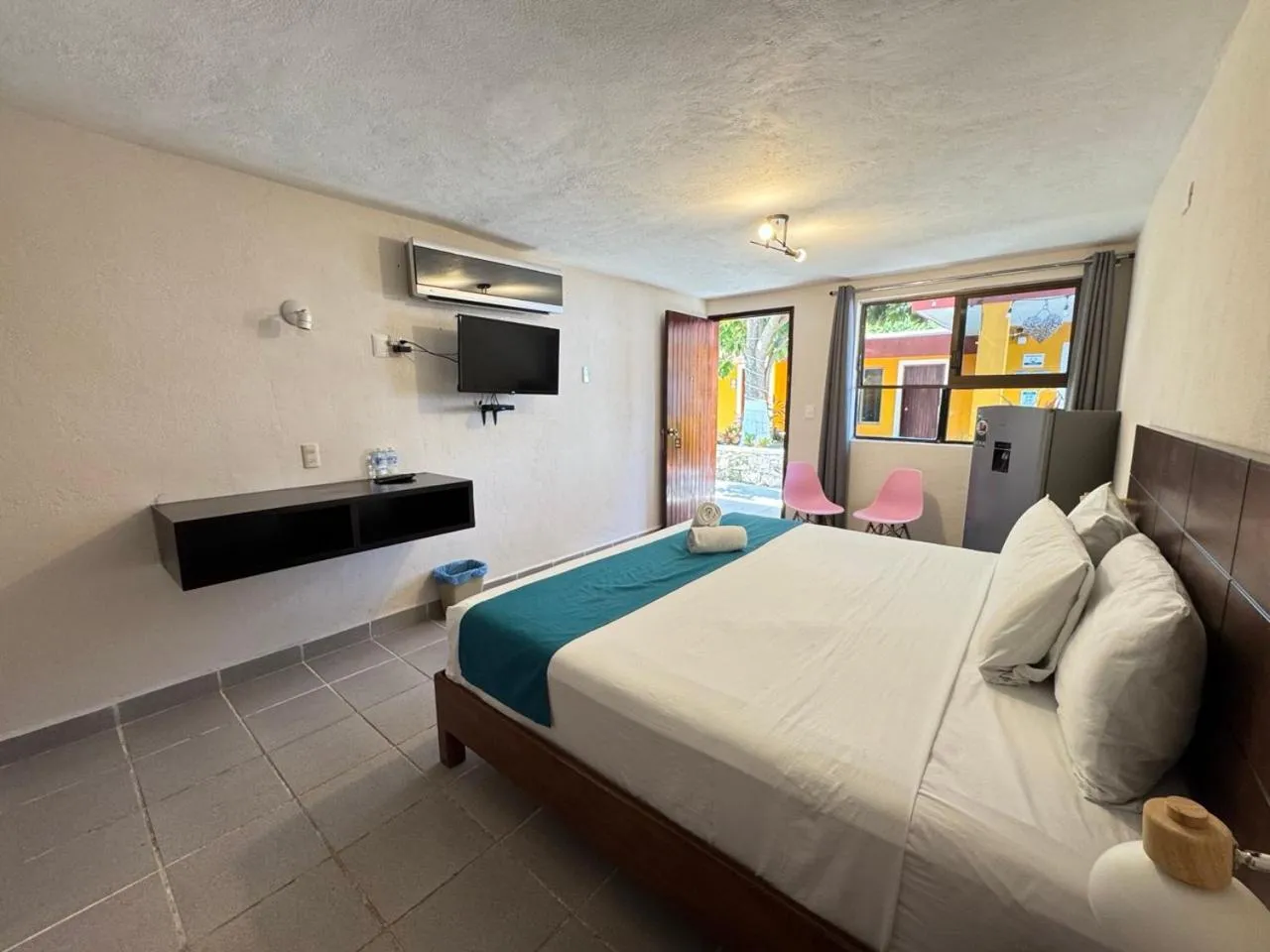 Photo of the whole room, Bed in Hotel Caribe