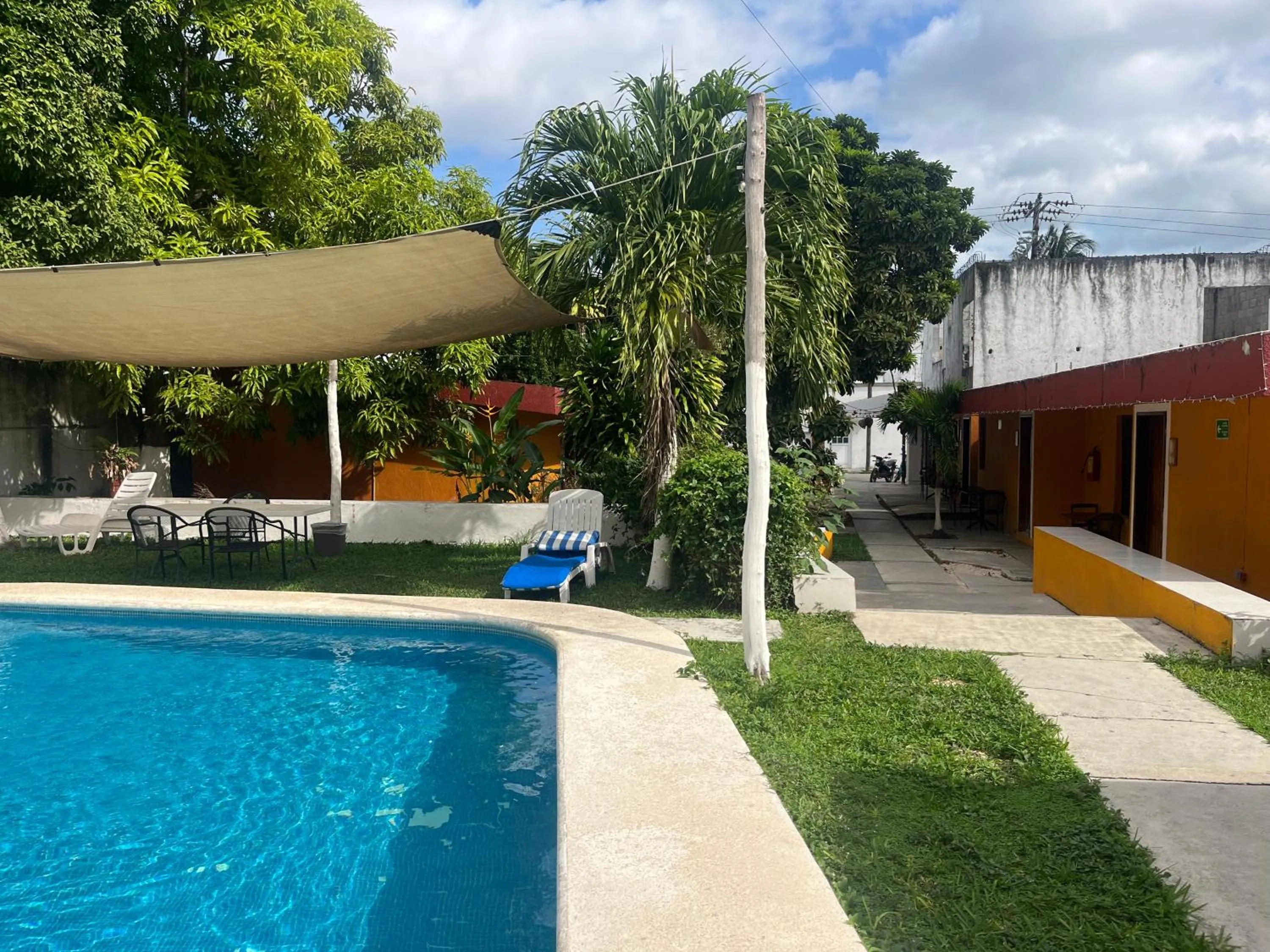 Swimming pool in Hotel Caribe