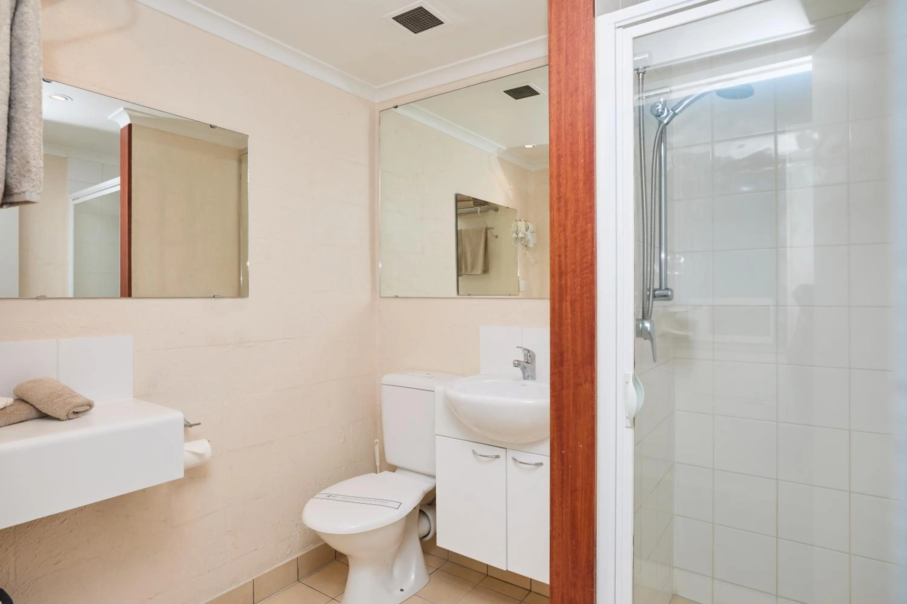 Shower in Balmoral On York