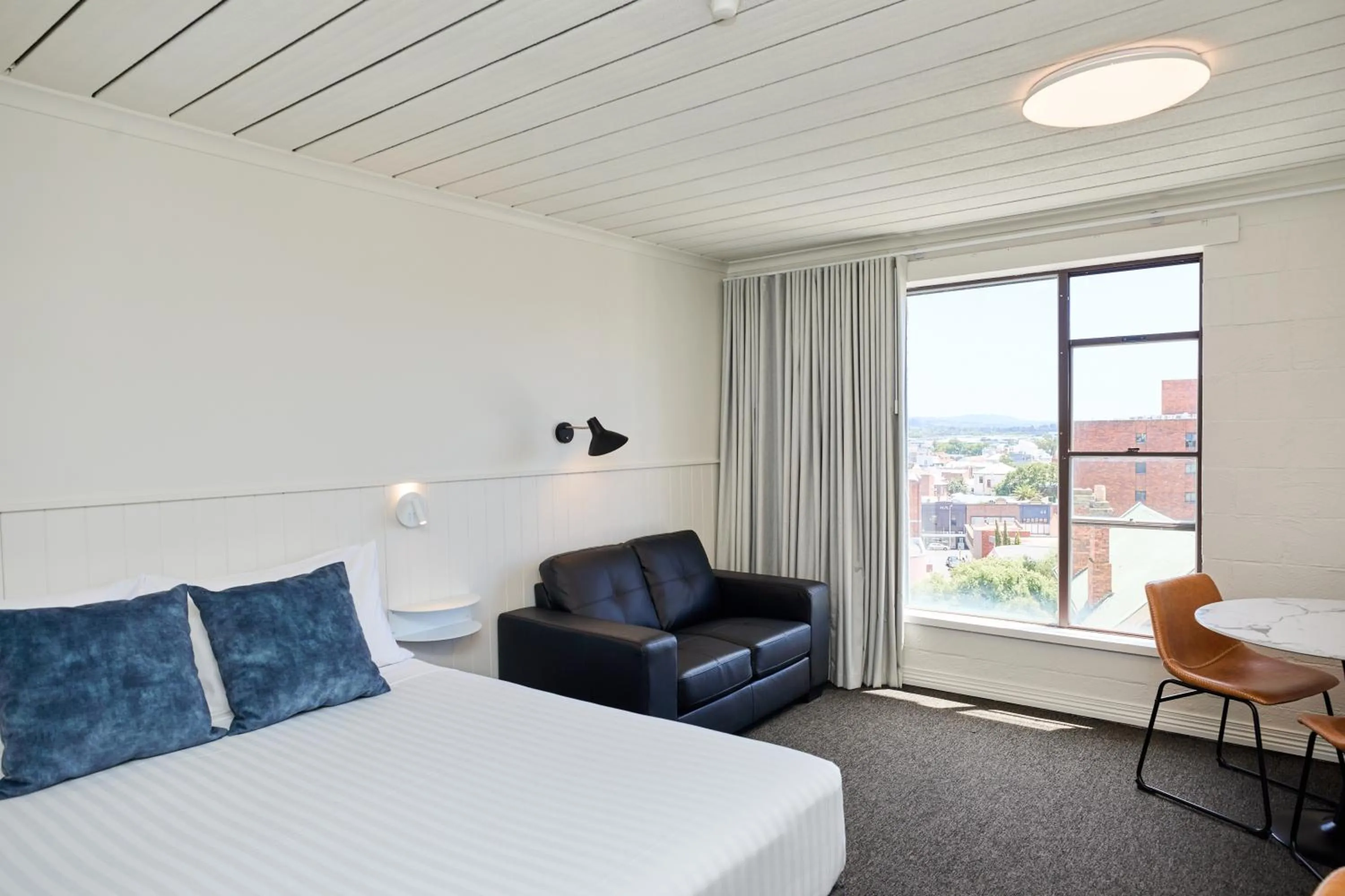 Bed in Balmoral On York