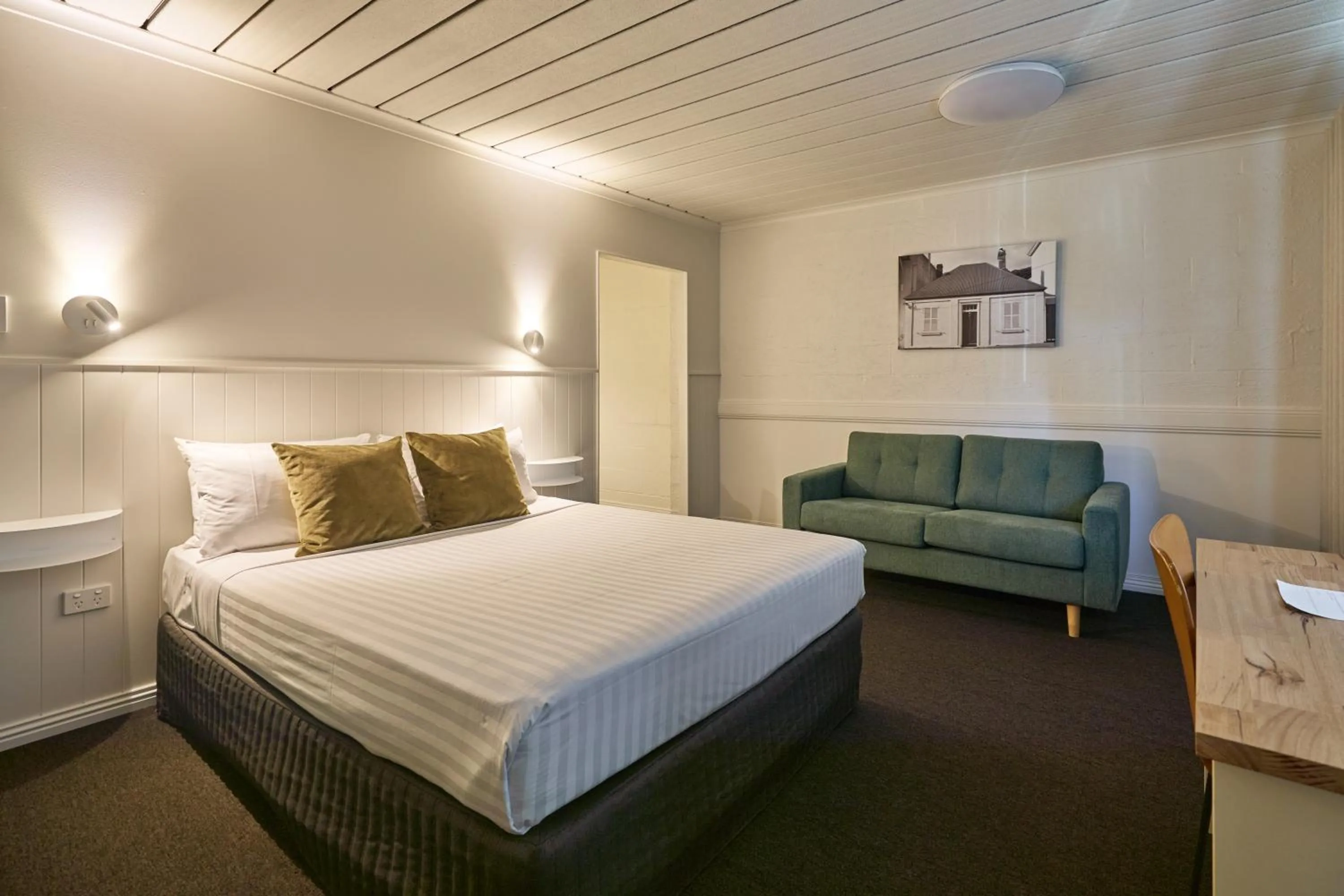 Bed in Balmoral On York