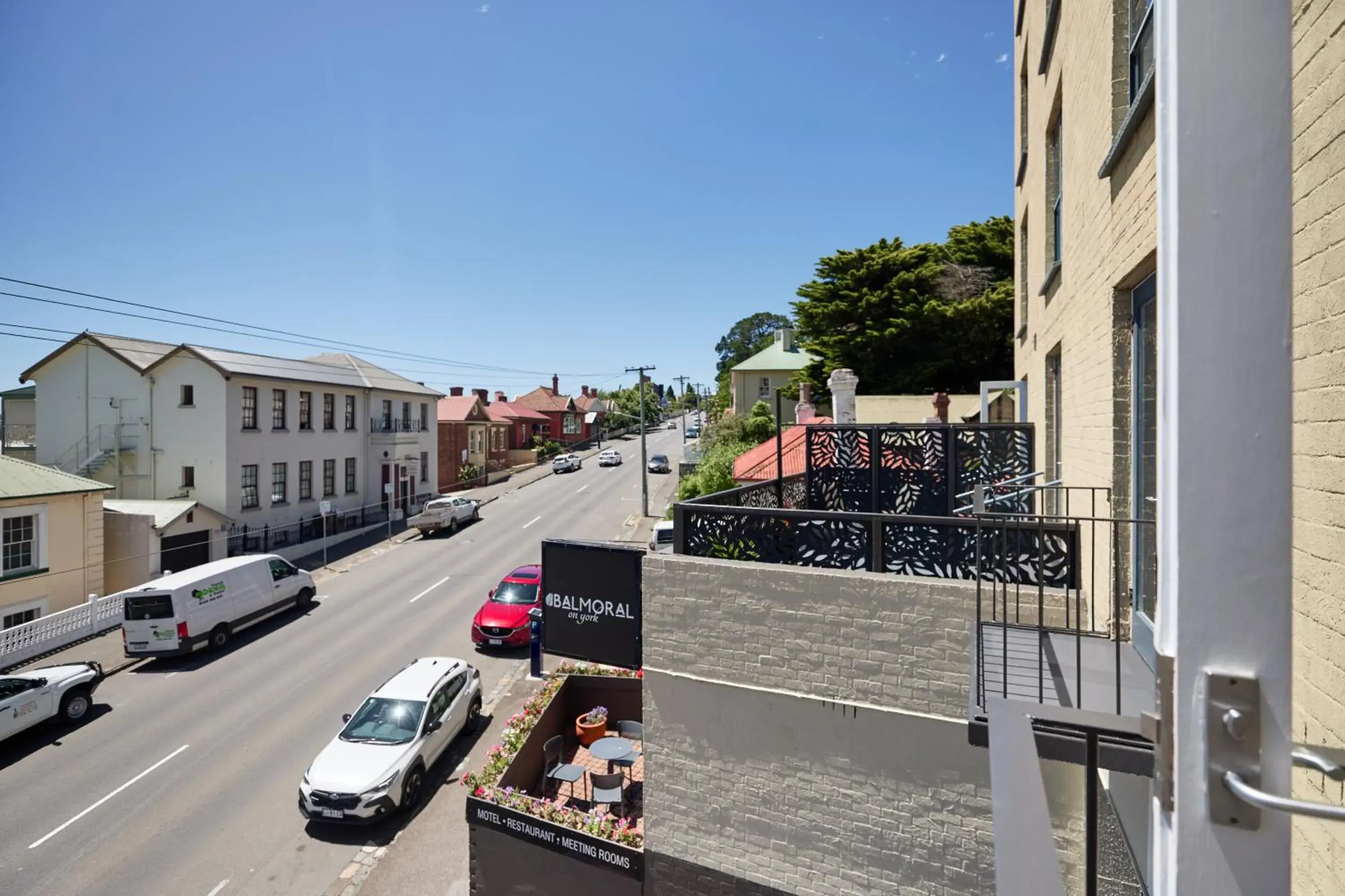 Property building in Balmoral On York Property building in Balmoral On York