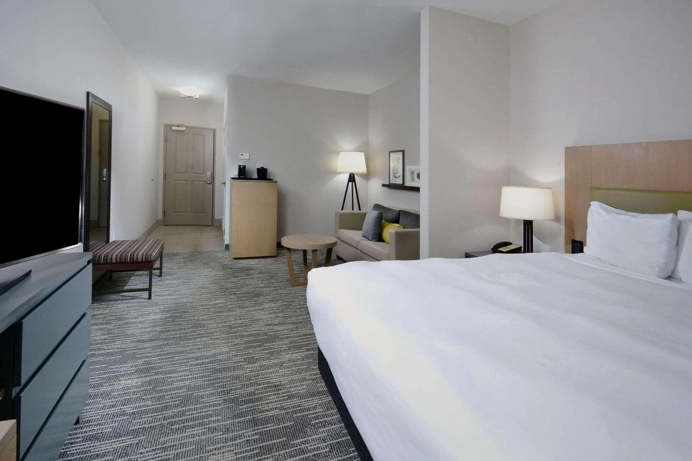 Bedroom, Bed in Country Inn & Suites by Radisson, Asheville West near Biltmore