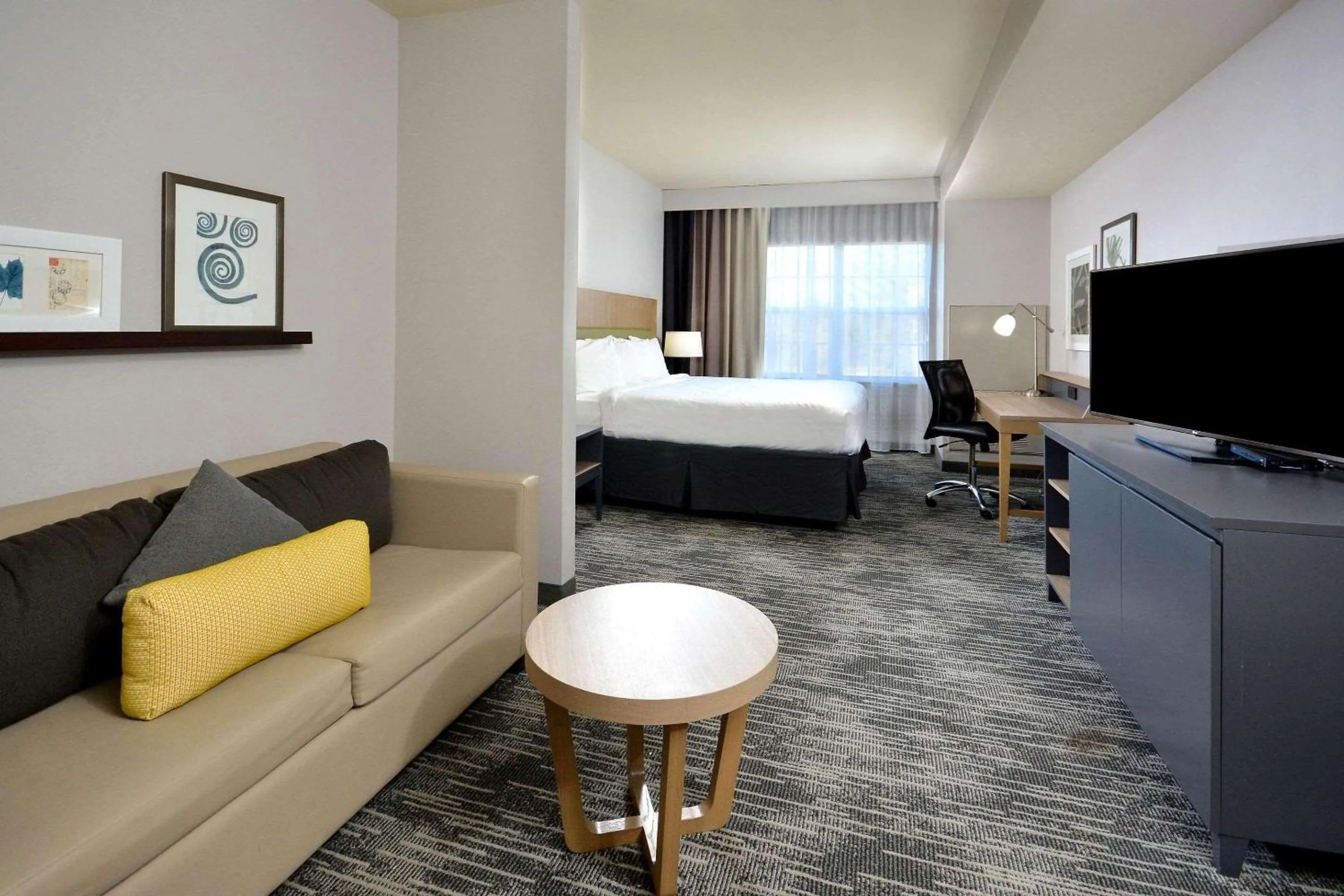 Bedroom, Bed in Country Inn & Suites by Radisson, Asheville West near Biltmore