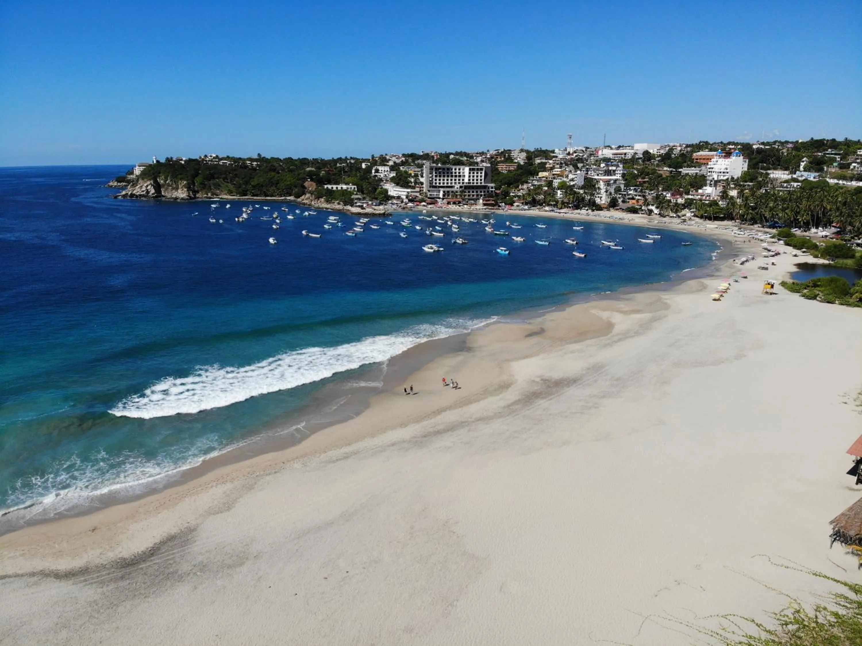 Beach in Bungalows Santa Cruz