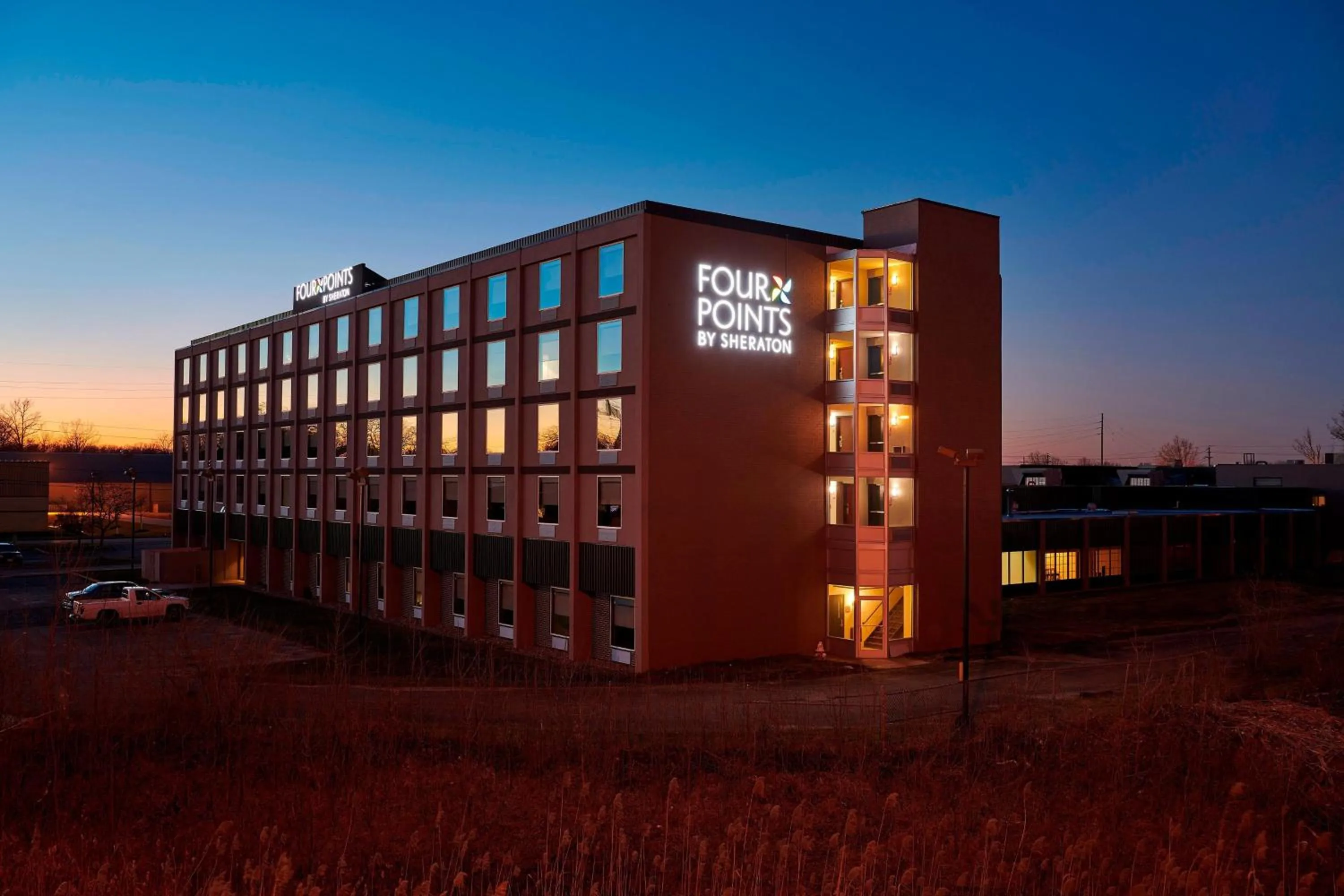 Property building in Four Points by Sheraton Cleveland-Eastlake