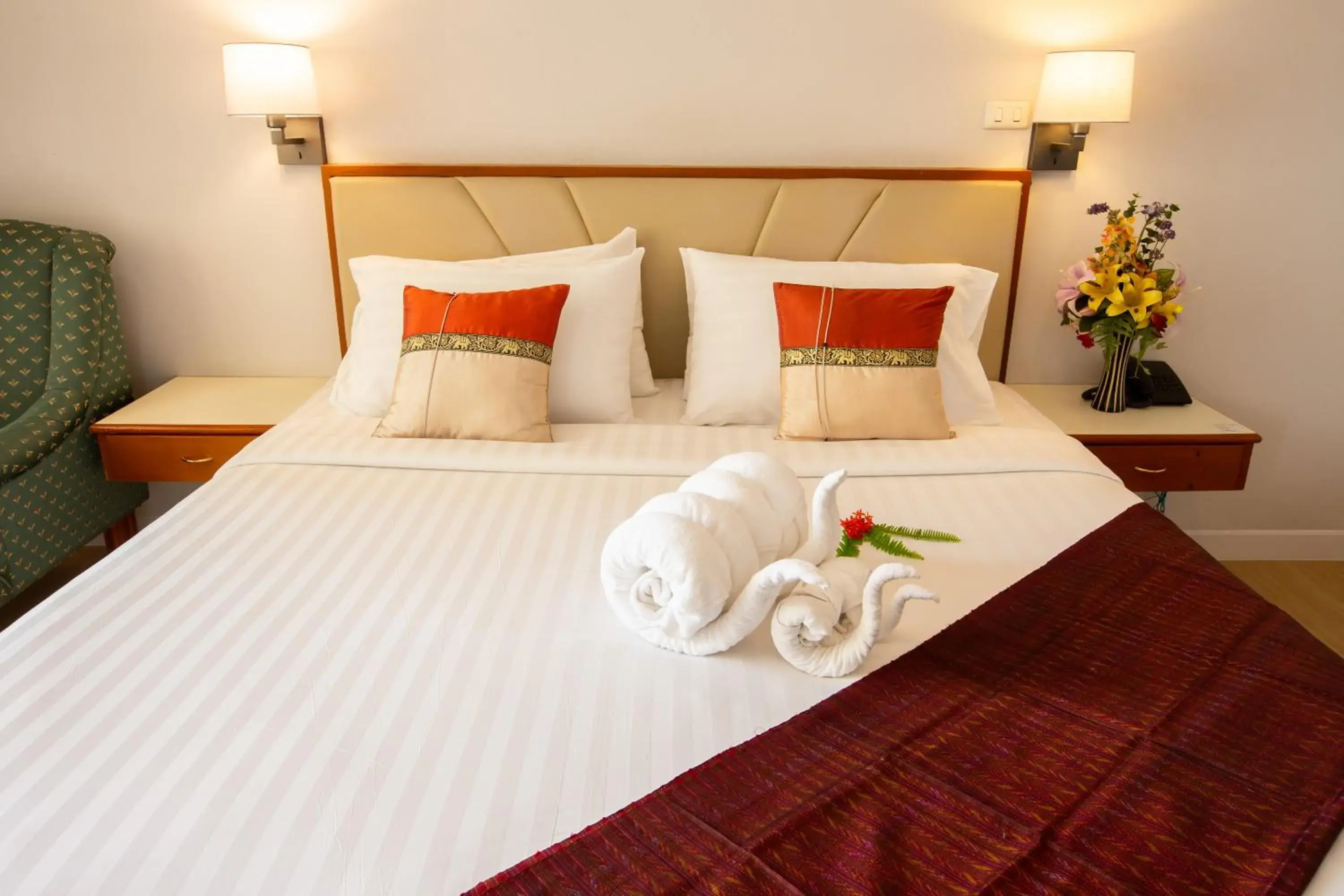 Bed in Surin Majestic Hotel Bed in Surin Majestic Hotel