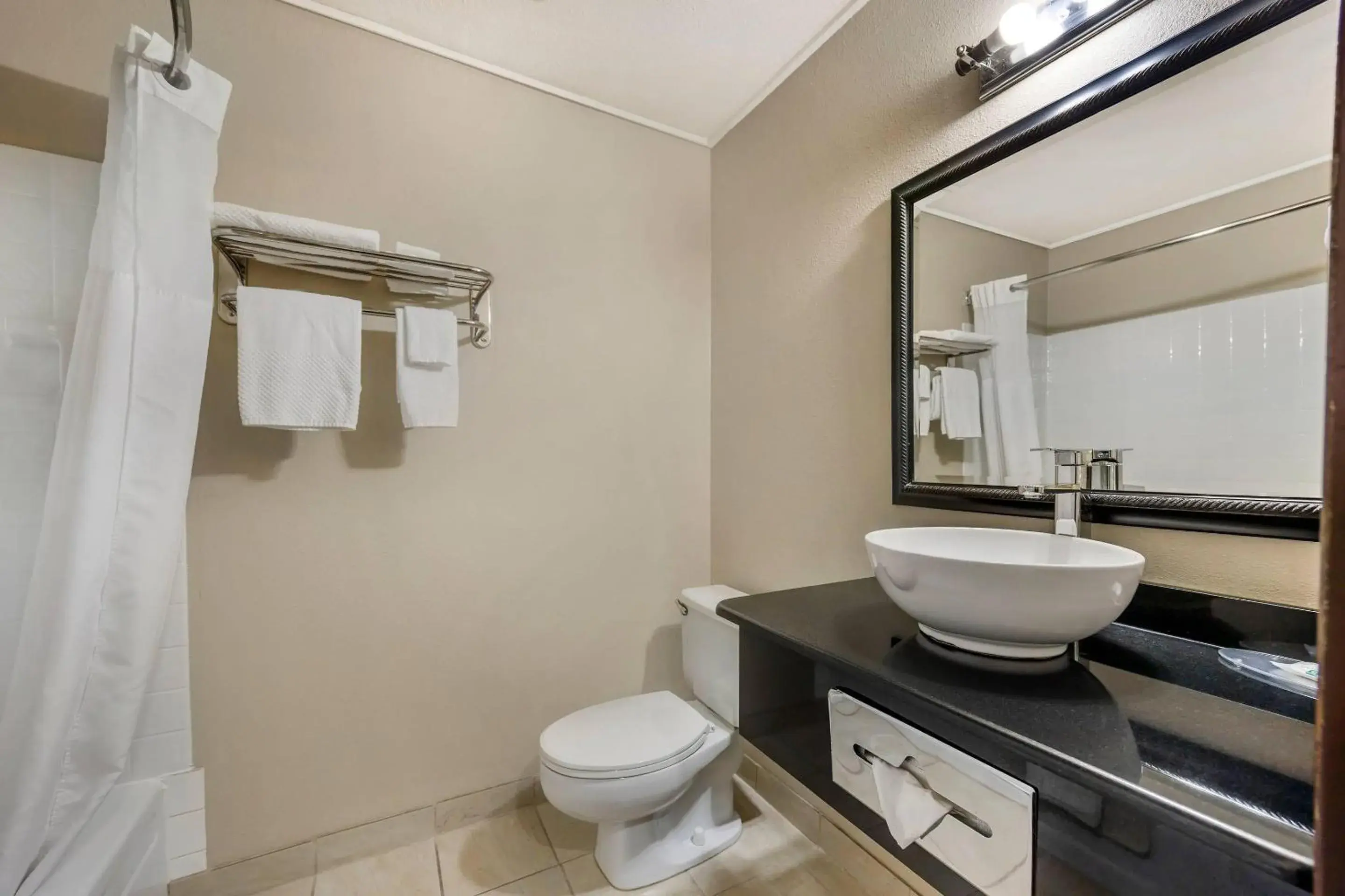 Bedroom in Quality Inn Umatilla - Hermiston Bedroom in Quality Inn Umatilla - Hermiston