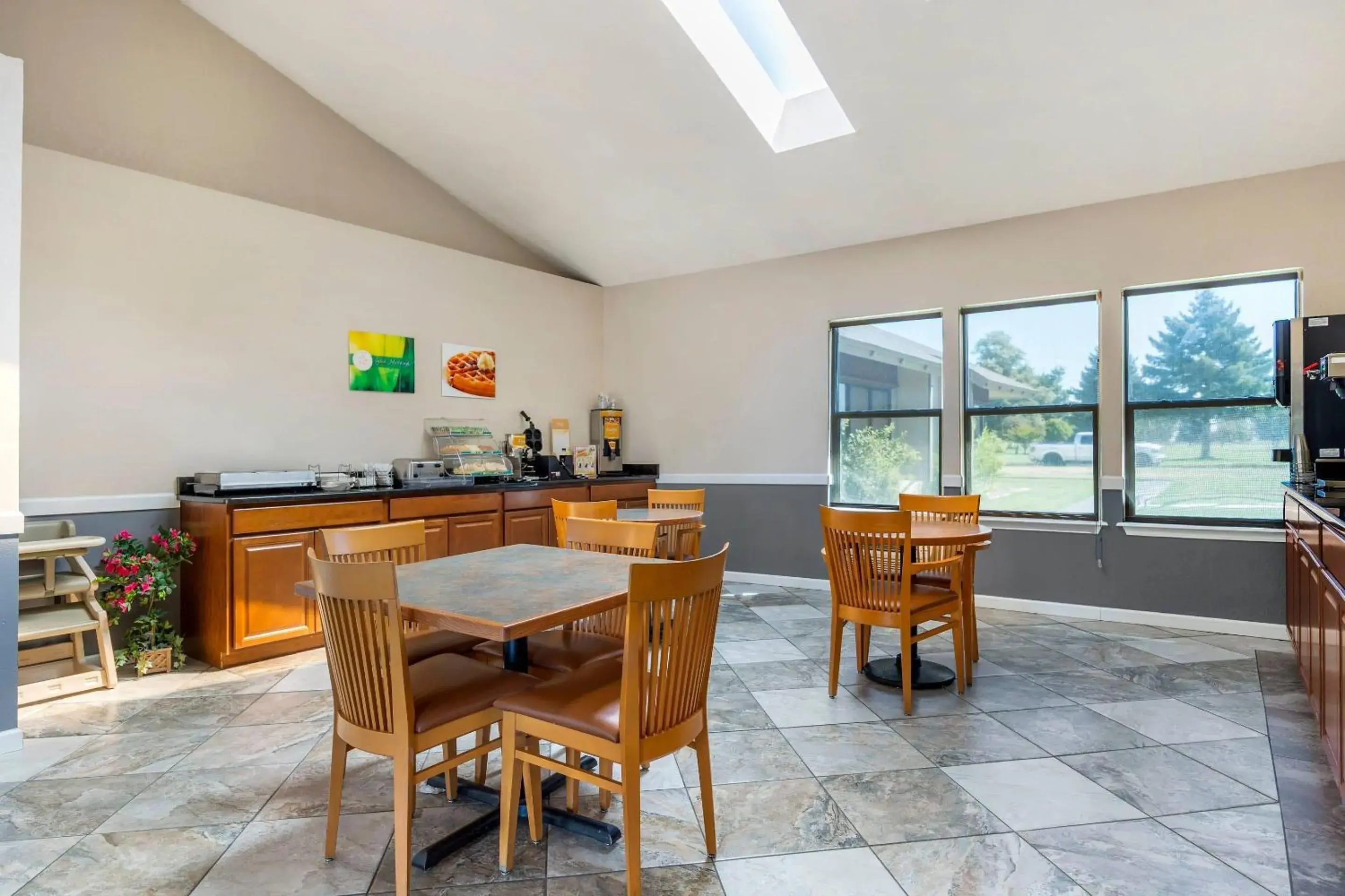 Breakfast in Quality Inn Umatilla - Hermiston Breakfast in Quality Inn Umatilla - Hermiston