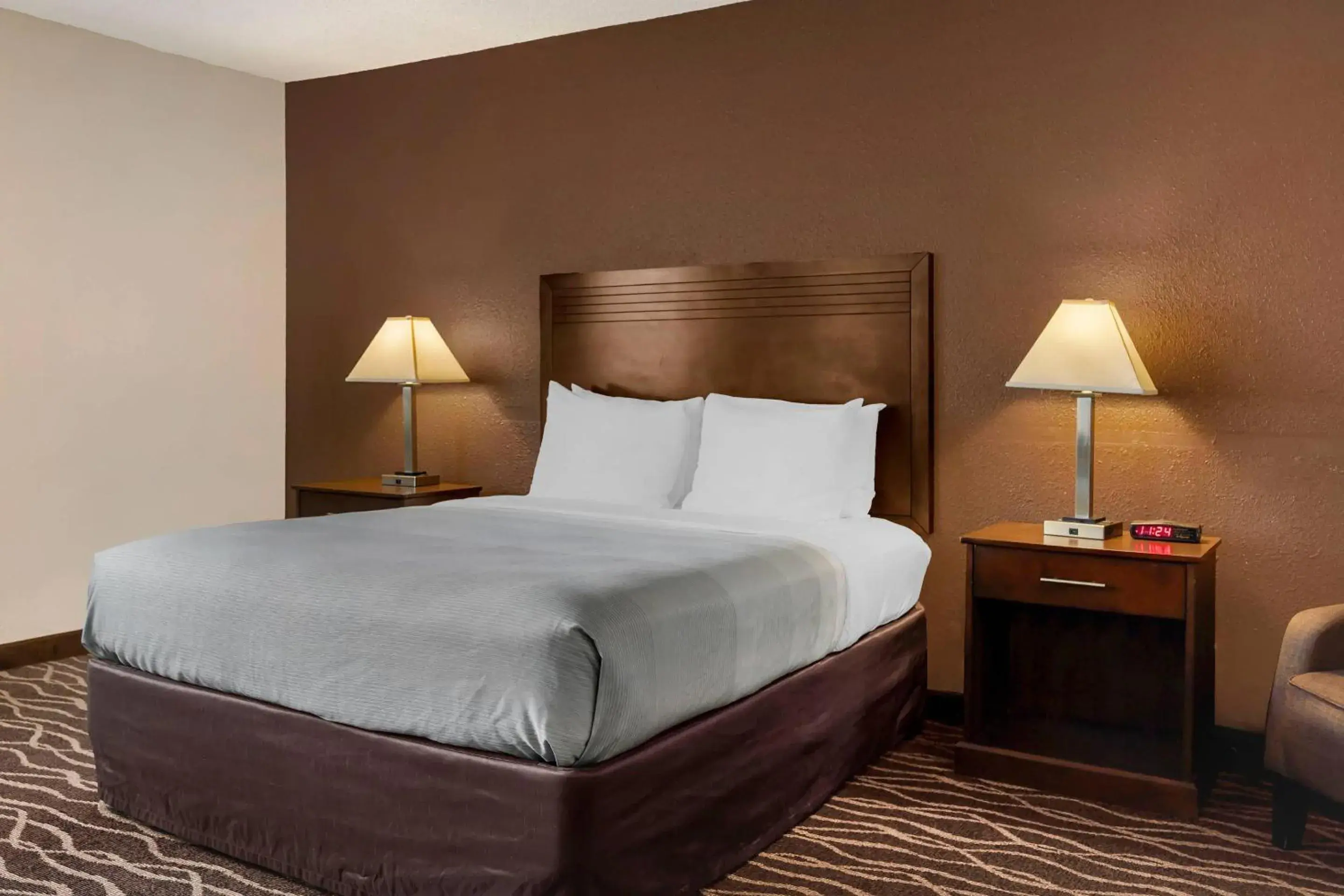 Bedroom, Bed in Quality Inn Umatilla - Hermiston Bedroom, Bed in Quality Inn Umatilla - Hermiston