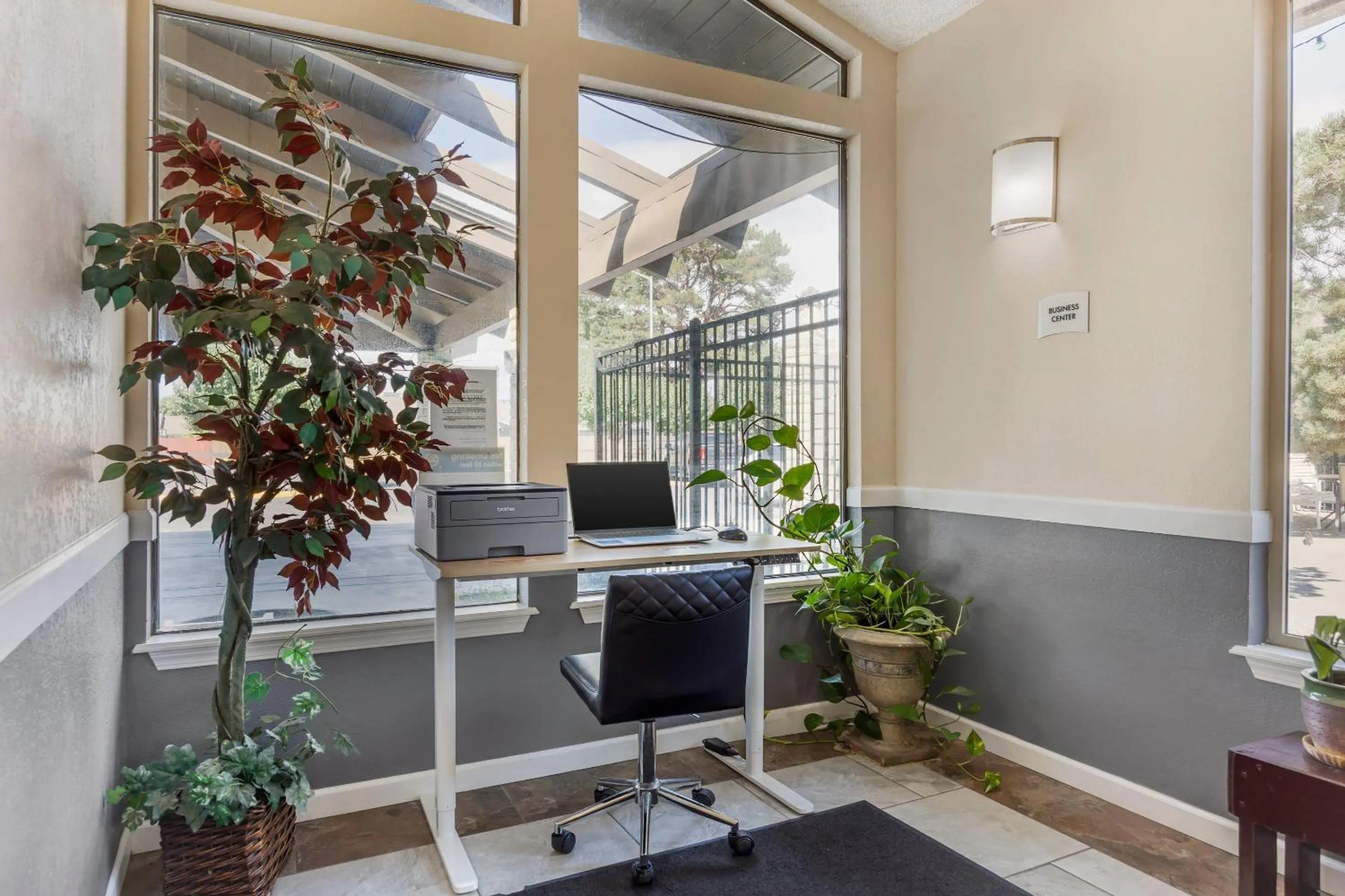 Business facilities in Quality Inn Umatilla - Hermiston